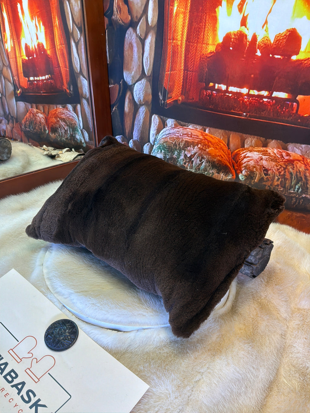 Coussin décoratif Rollande en fourrure recyclée de Vison rasé