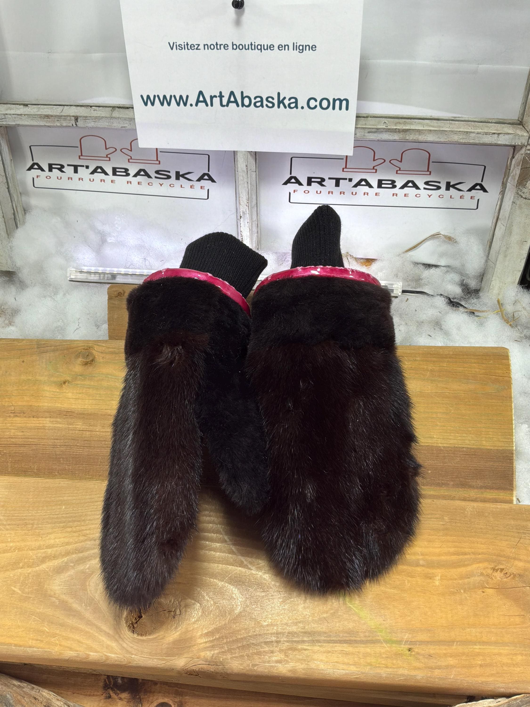 Mitaines de ville Medium Gilberte en fourrure recyclée – Faites à la main au Québec – Légères, élégantes, confort urbain – ArtAbaska