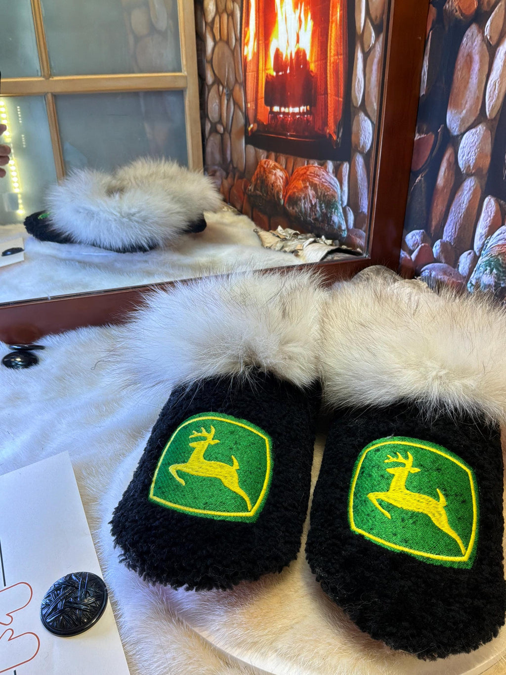 Slipper Pierrette pointure 10 Homme – Sherling italien & cuir recyclé, pièce unique faite à la main au Québec Édition JohnDeer
