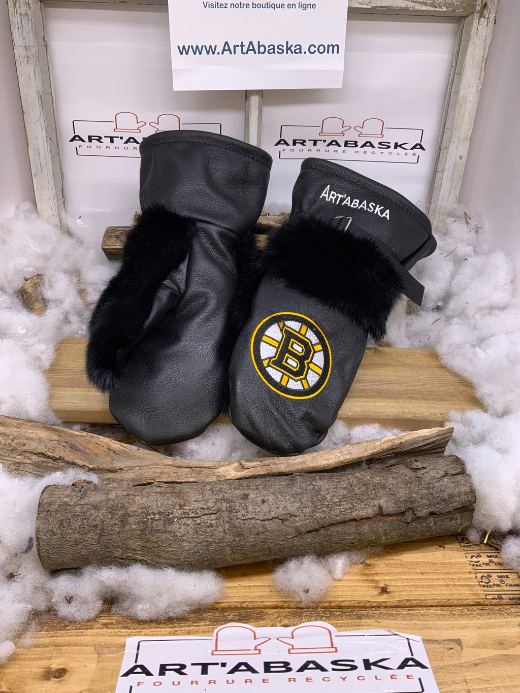 Mitaines Les Jeanne – Édition spéciale Bruins de Boston – cuir noir recyclé & fourrure – broderie unique – fait à la main Québec