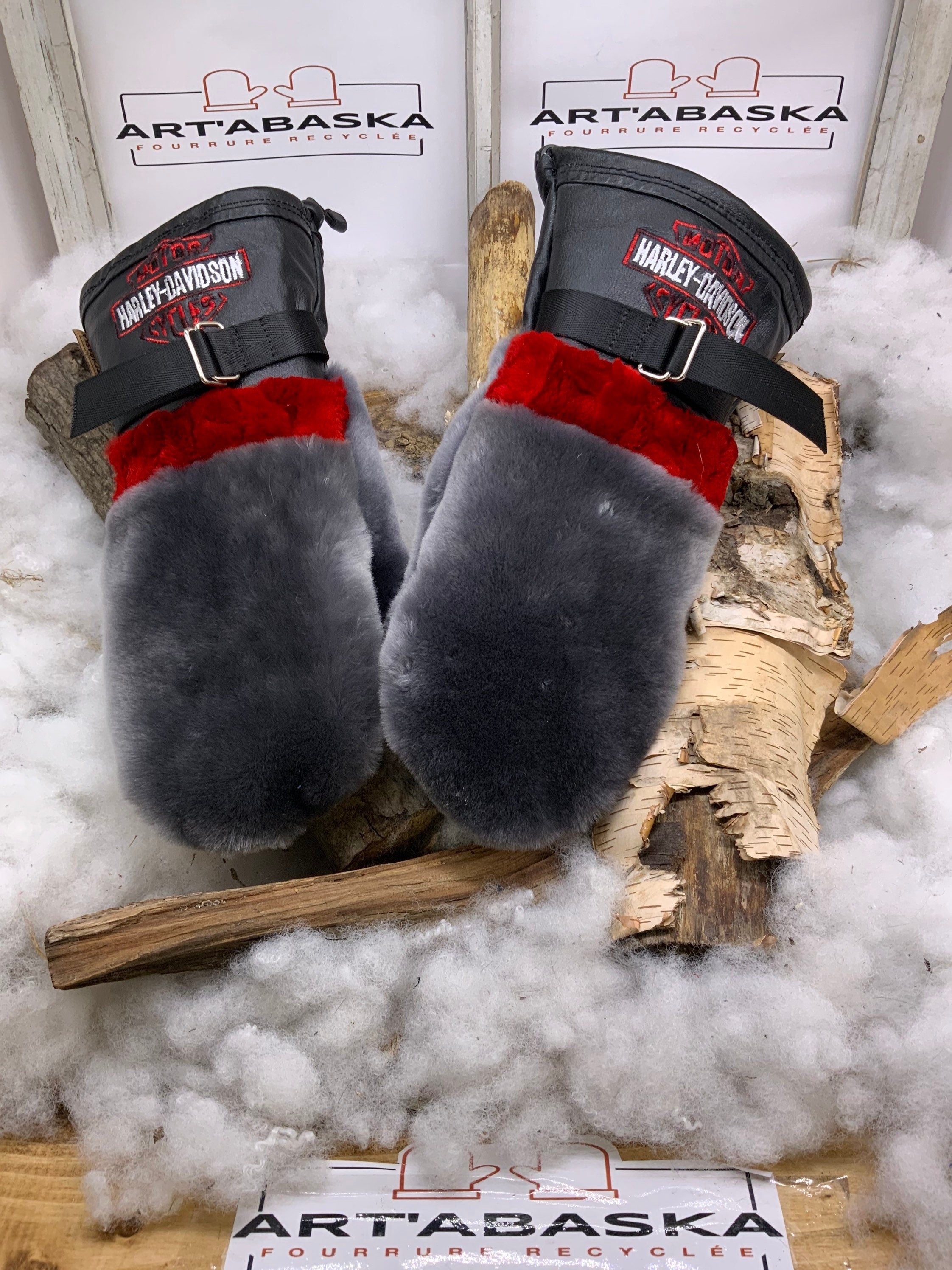 Mitaines Gilberte Harley-Davidson cuir noir rouge mouton rasé recyclé brodé Large fait à la main Québec édition unique biker