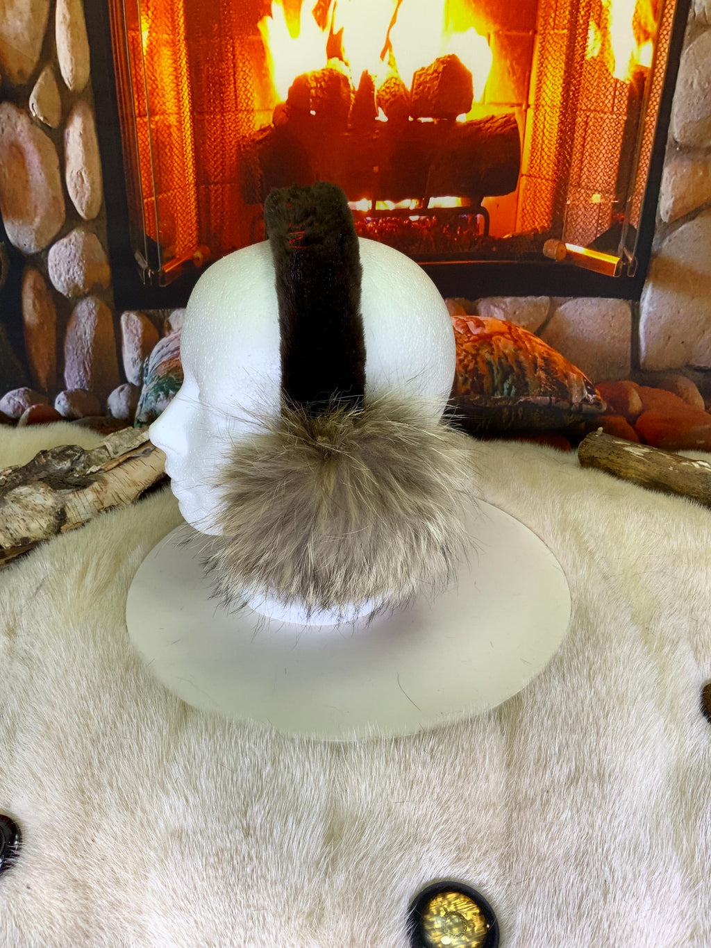 Cache-Oreilles tout en fourrure recyclée édition Coyote naturel