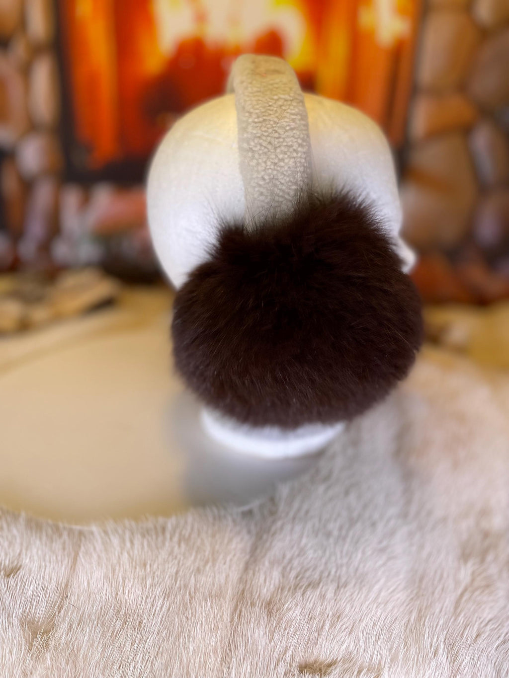 Cache-Oreilles tout en fourrure recyclée édition Renard Brun naturel recyclé et mouton rasé sur la tête  Les Josette 2