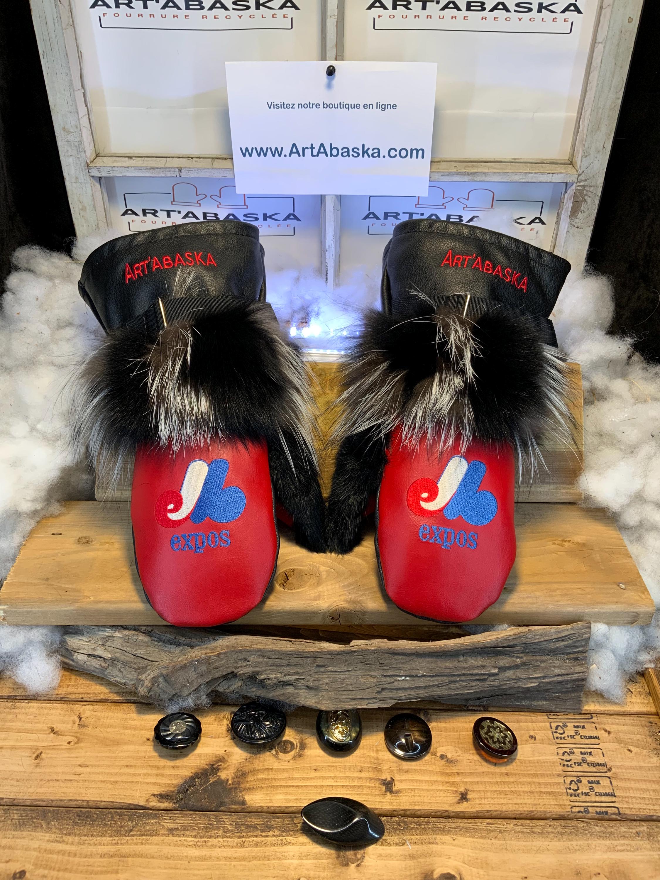 Mitaines Antoinette XL edition hommage Expos de Montreal cuir italien noir & fourrures recyclees fait a la main piece unique Quebec