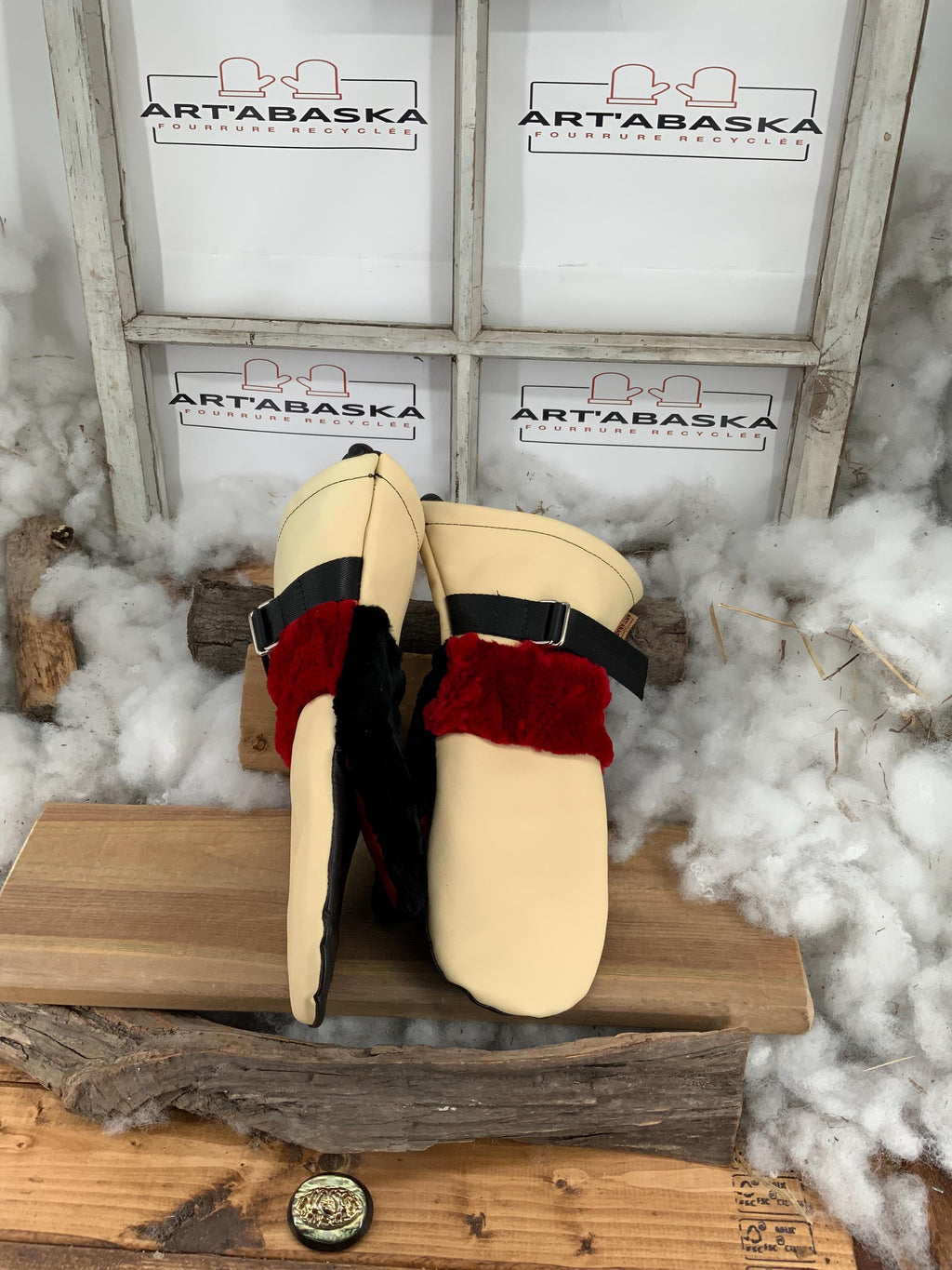 Mitaines Irène Medium - Cuir et fourrures recyclées vison noir et rouge, cuir crème et noir, pièce unique fait à la main Québec