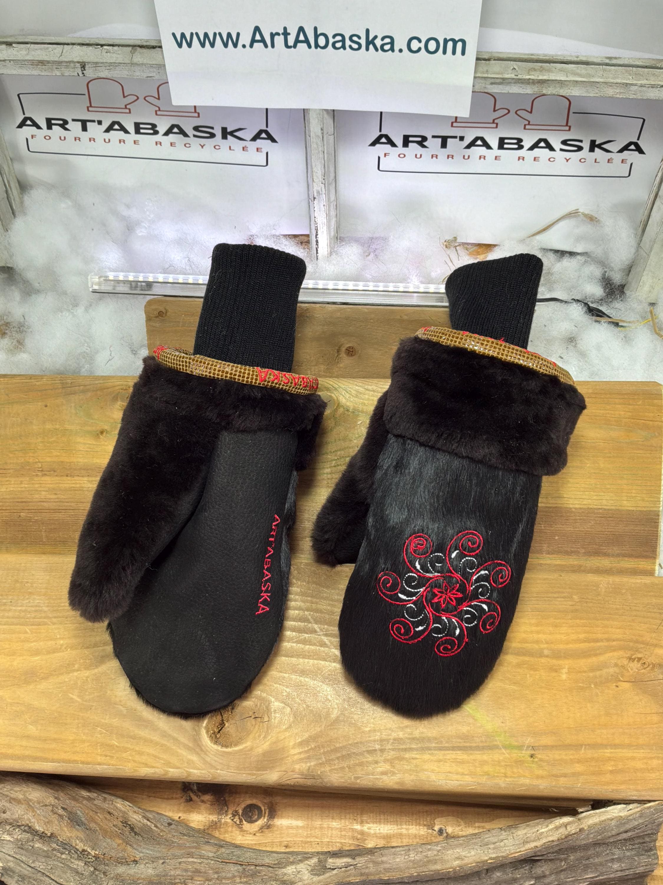 Mitaines de ville Medium Gertrude en fourrure recyclée – Faites à la main au Québec – Légères, élégantes, confort urbain – Édition Brodée