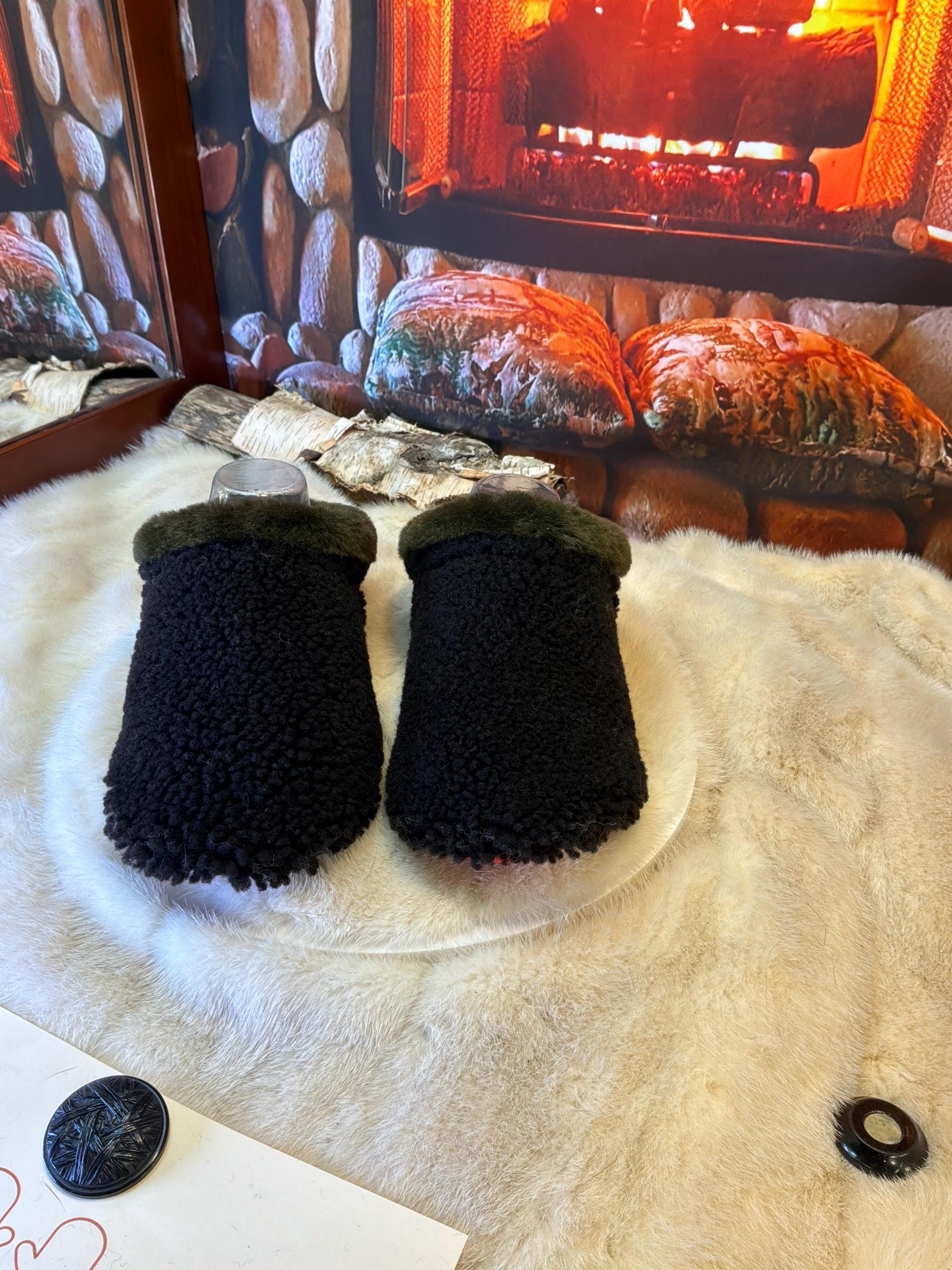 Slipper  Marie-Thérèse pointure 8 femme – Sherling italien & cuir recyclé, pièce unique faite à la main au Québec