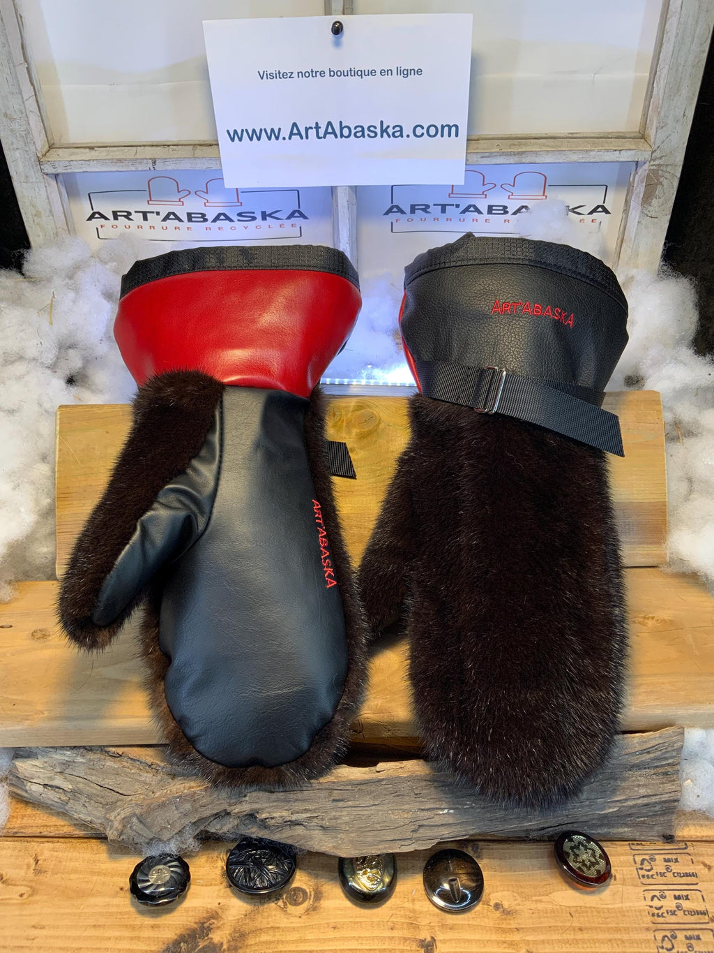 Mitaines hiver vison naturel & cuir italien rouge-noir | Mitaines fourrure recyclée fait à la main Québec | Modèle Alice X-Large