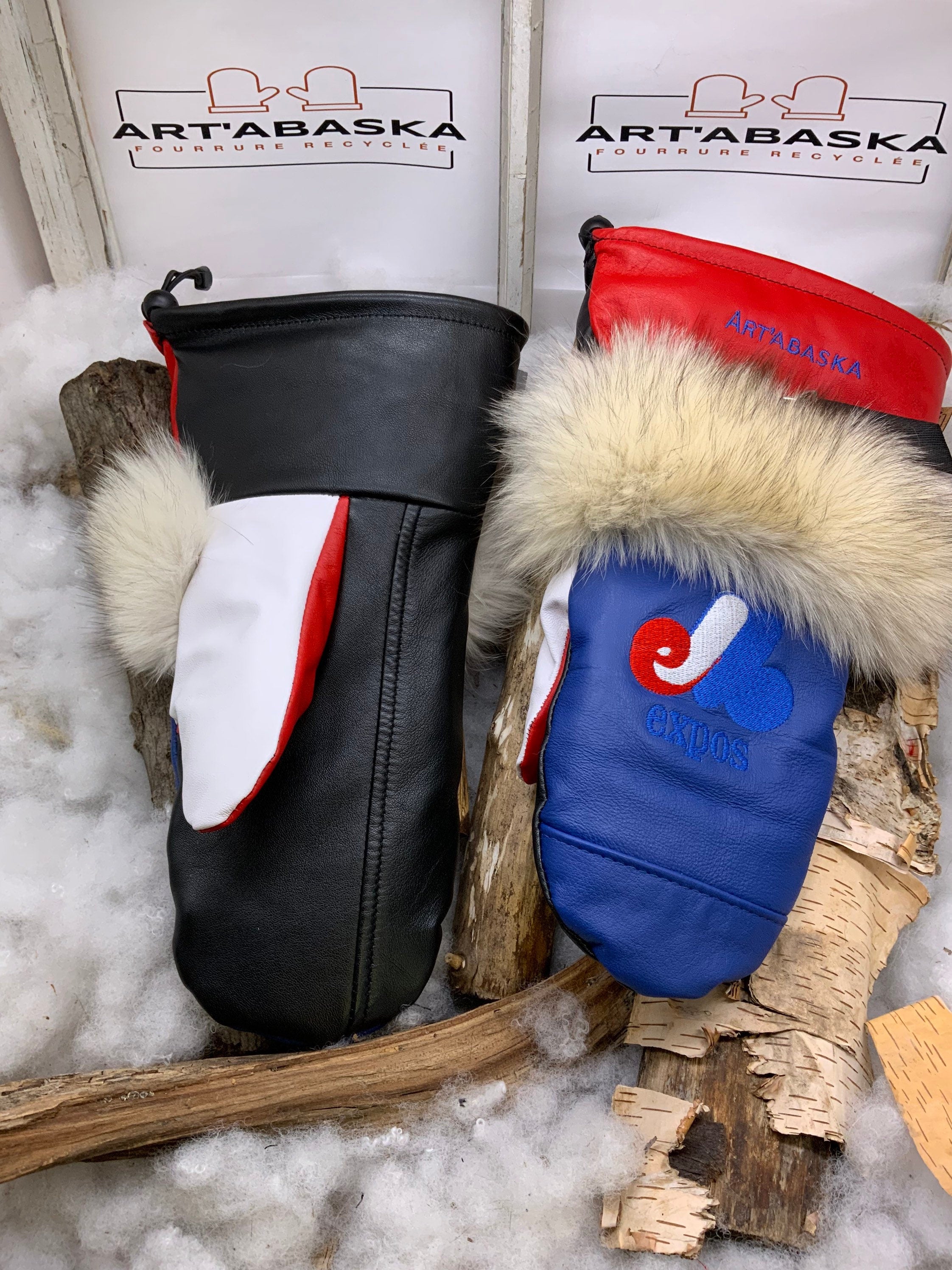 Mitaines Augustine Large cuir recyclé bleu blanc rouge édition spéciale Expos broderie artisanale fait main Québec pièce unique