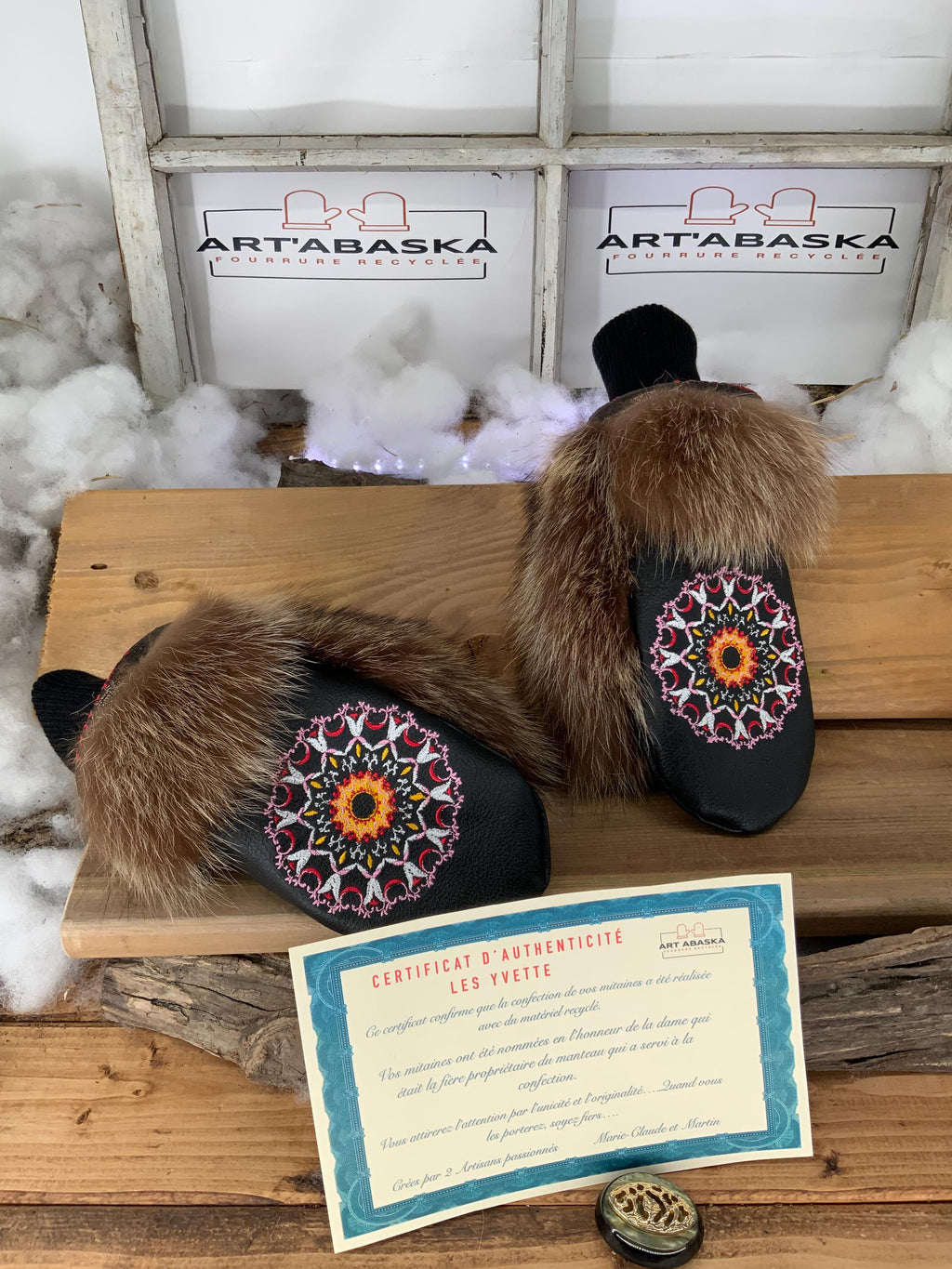 Mitaines de Ville en fourrure et cuir recyclés, Les Yvette Grandeur médium Edition Broderie.