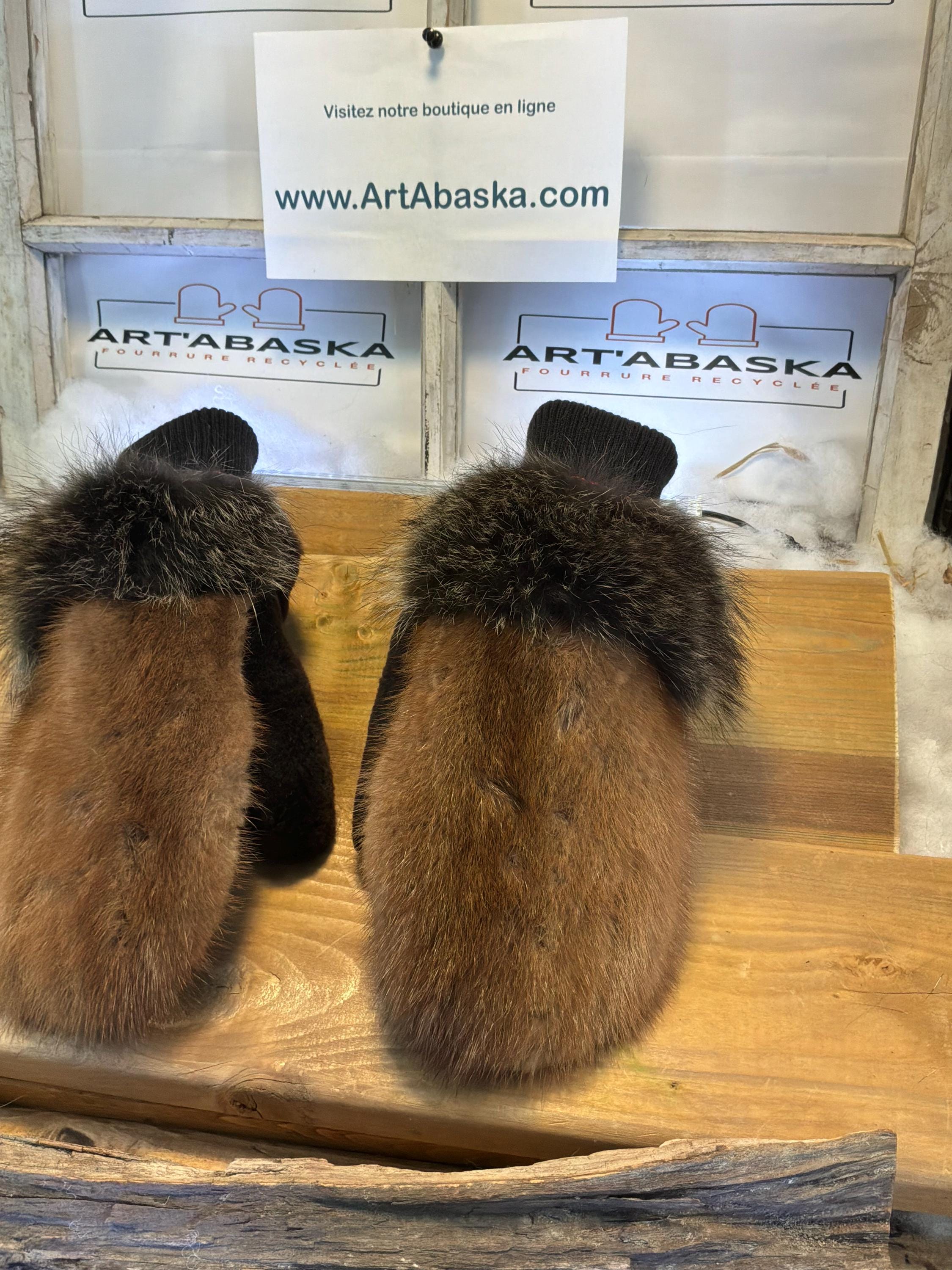 Mitaines de ville Small Lucie en fourrure recyclée – Faites à la main au Québec – Légères, élégantes, confort urbain – ArtAbaska