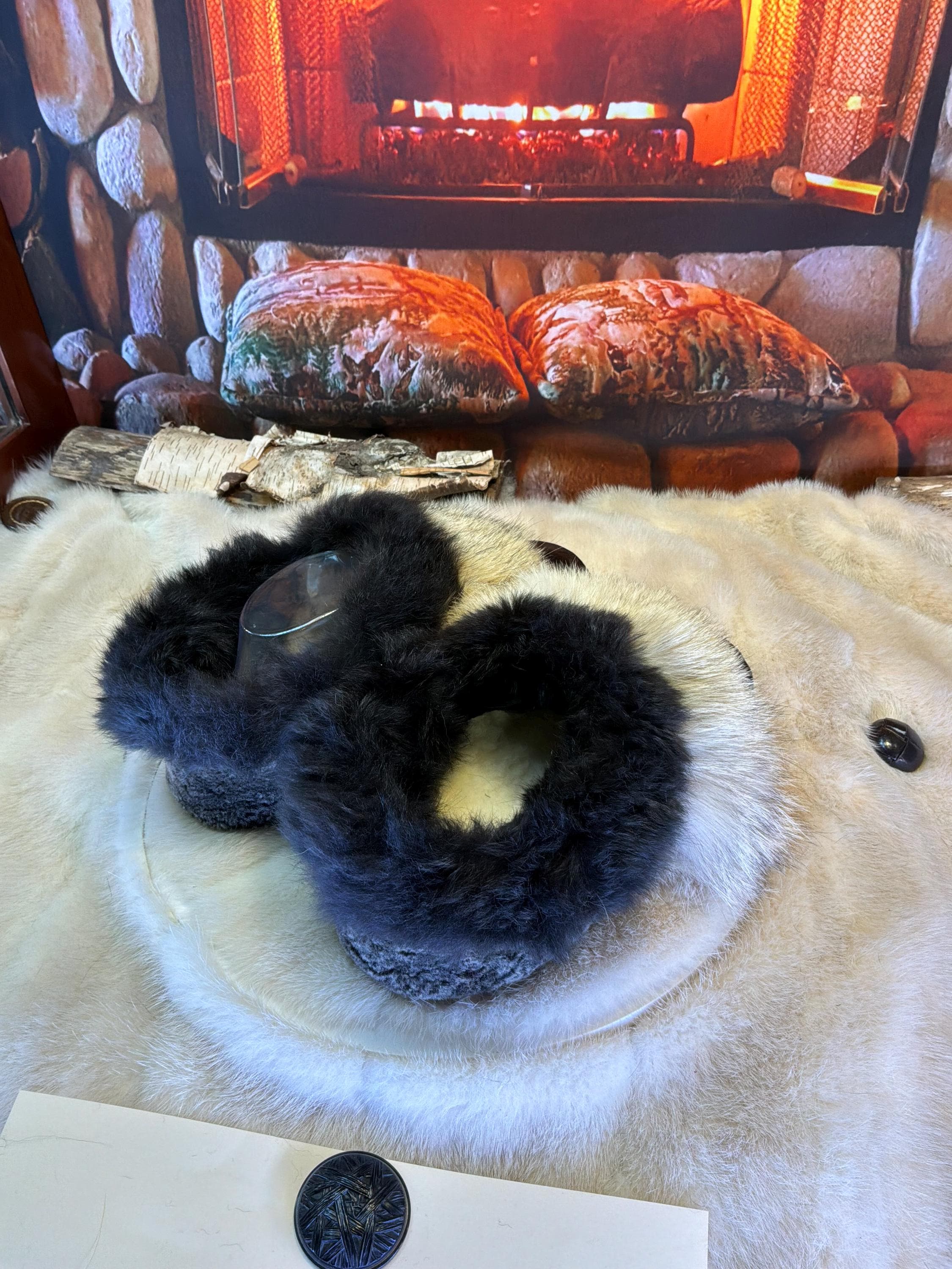 Slipper Mathilde pointure 9 femme – Sherling italien & cuir recyclé, pièce unique faite à la main au Québec