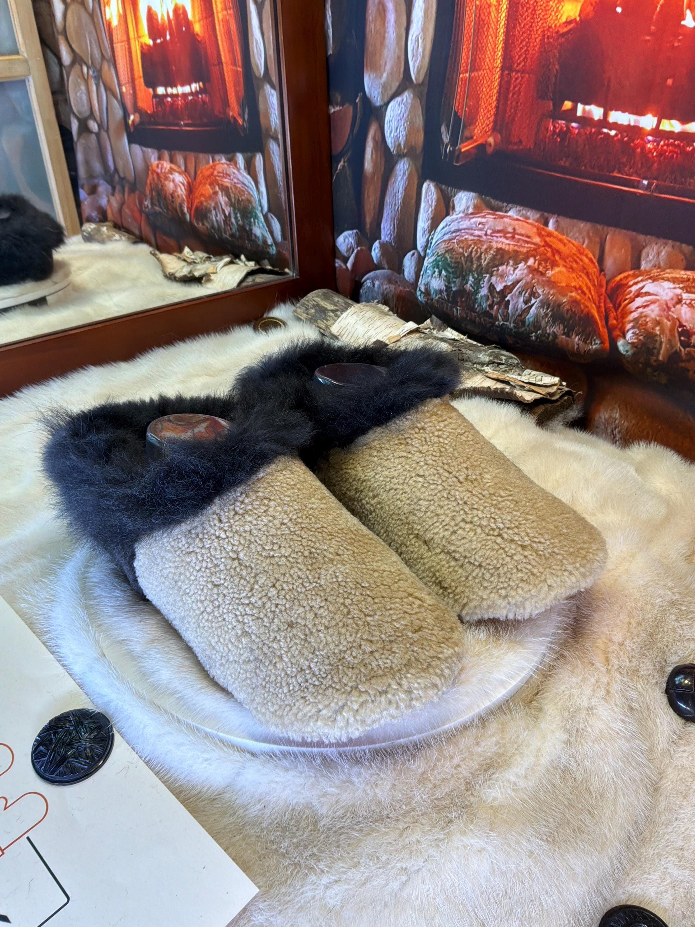 Slipper Rosanne pointure 10 femme – Sherling italien & cuir recyclé, pièce unique faite à la main au Québec