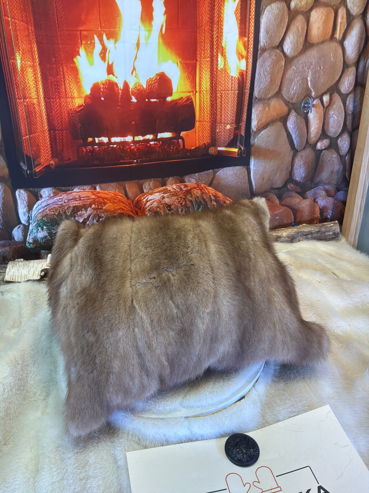 Coussin décoratif Josée en fourrure recyclée de Vison