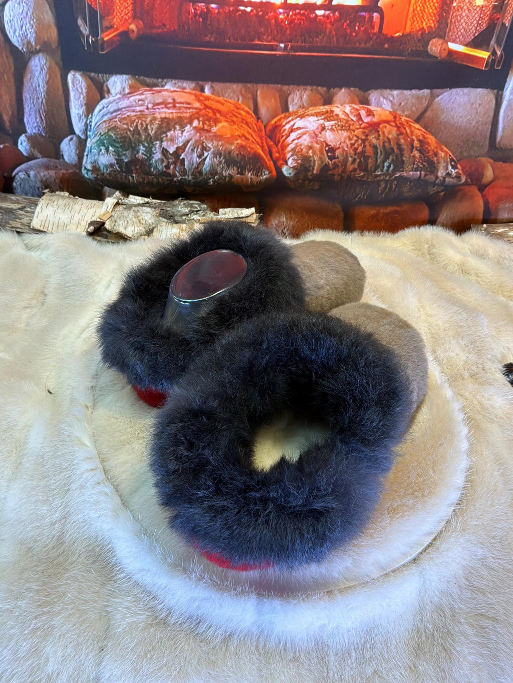 Slipper Bibiane pointure 7 femme – Sherling italien & cuir recyclé, pièce unique faite à la main au Québec