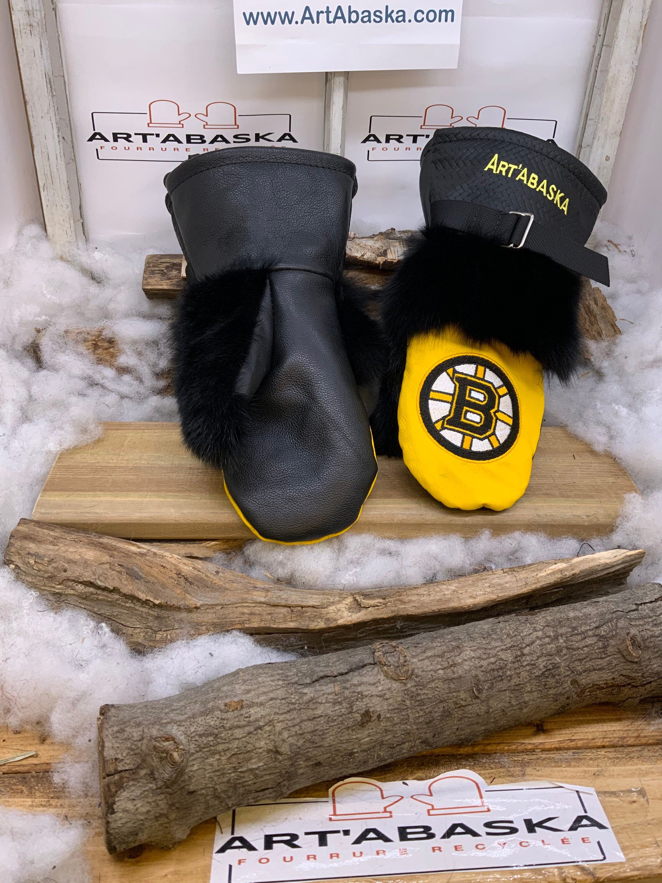 Mitaines Irène Bruins de Boston cuir jaune et noir brodé renard patchwork recyclé fait à la main Large Québec artisanal unique