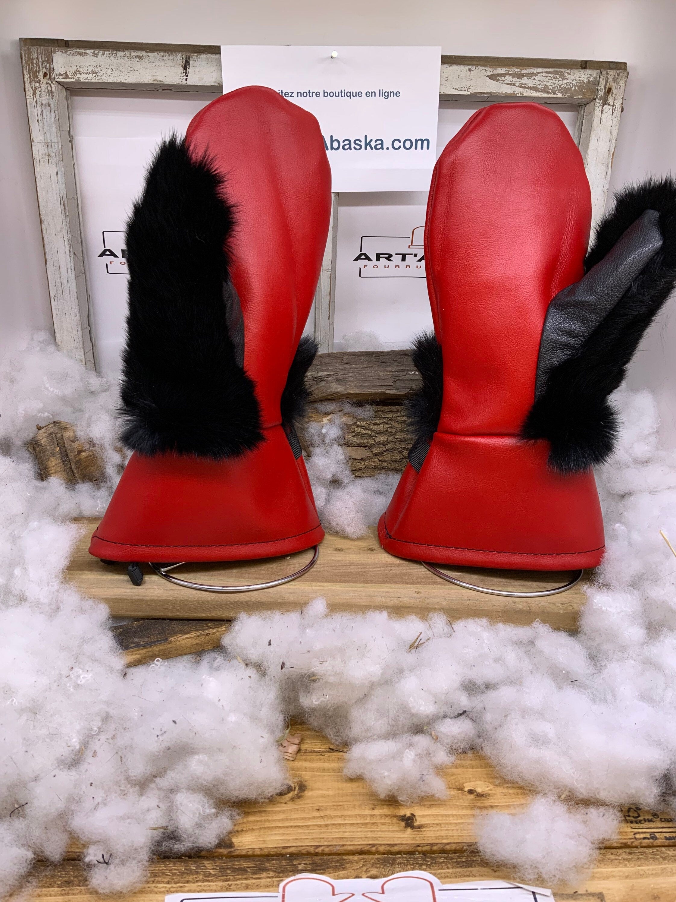 Mitaines Les Yvonne – édition cuir, taille X-Large, faites à la main au Québec ❤️🖤