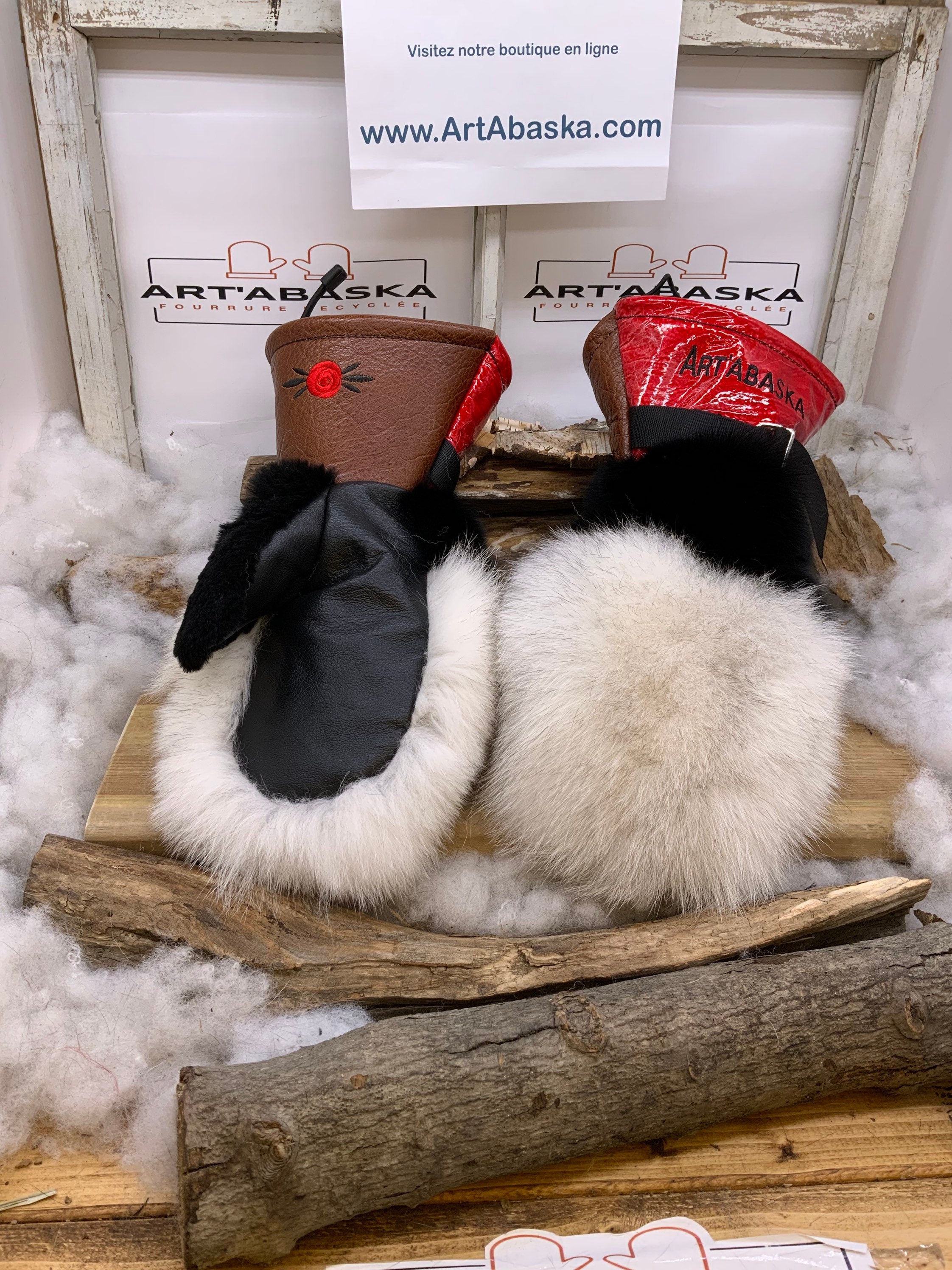 Mitaines Alice Medium - Édition spéciale patchwork, fourrures recyclées renard et vison noir, cuir noir brun rouge, fait à la main Québec