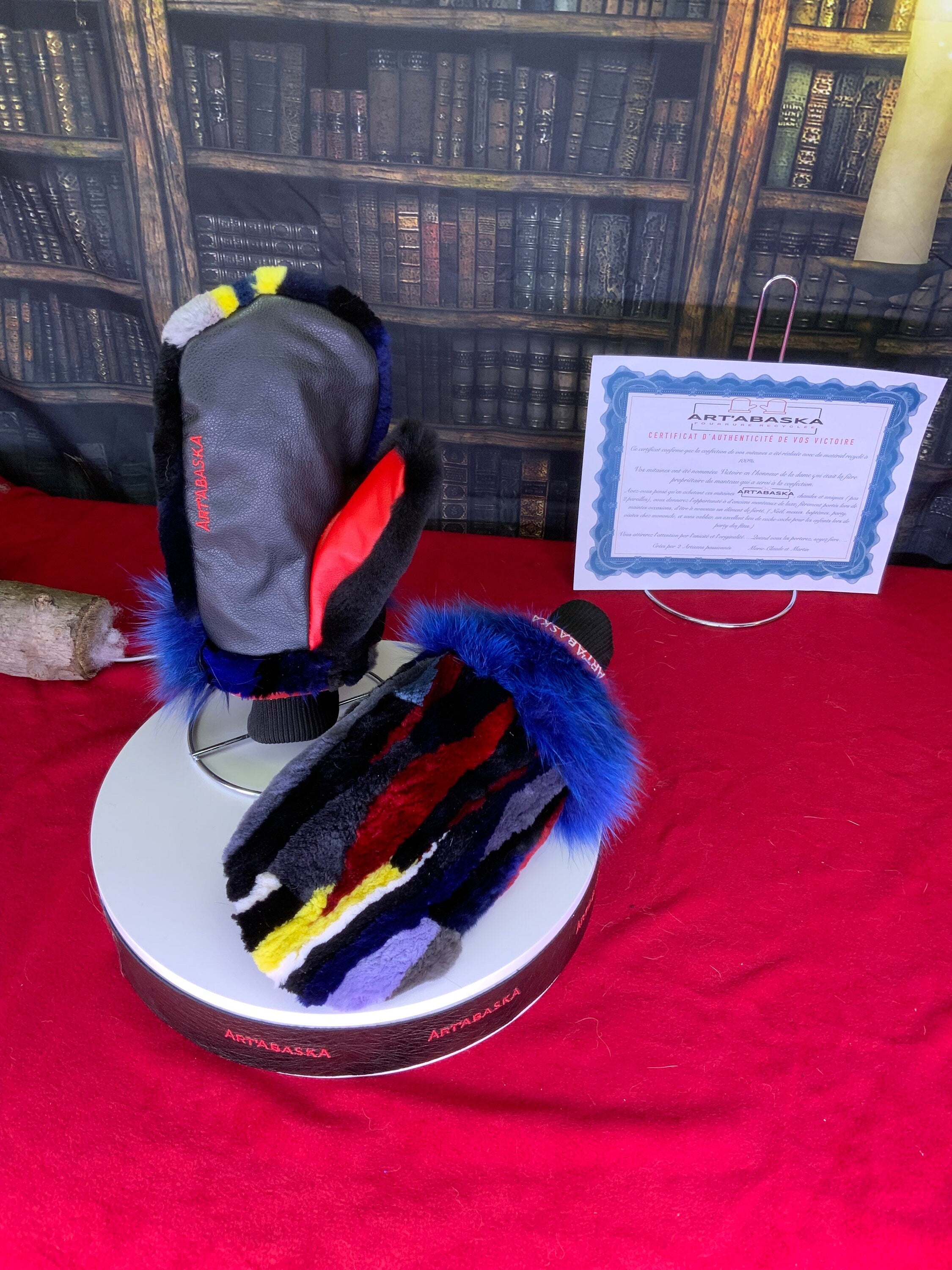 Mitaines de Ville en fourrure et cuir recyclés,  modèle court Les Victoire.  Grandeur LARGE