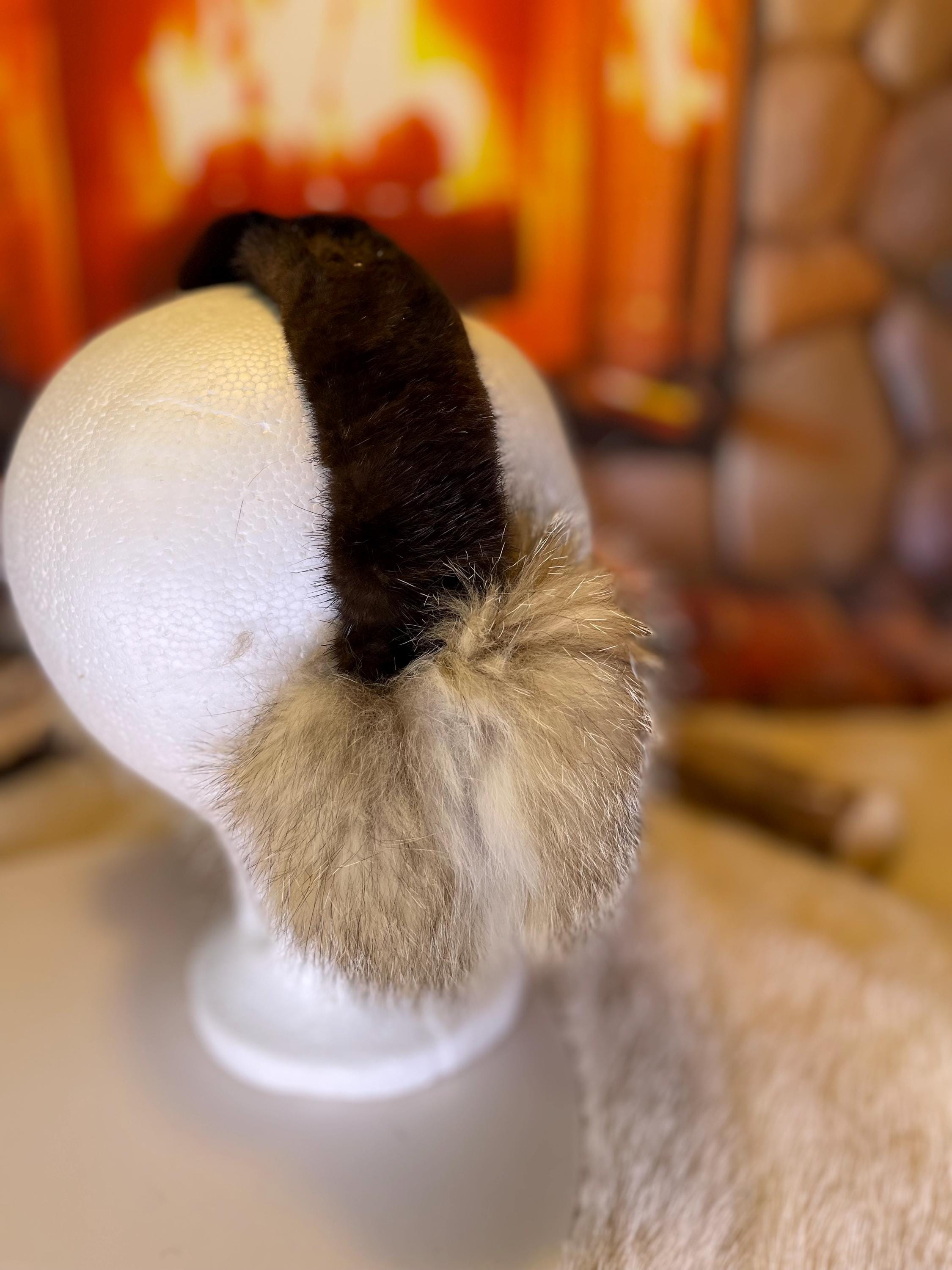 Cache-Oreilles tout en fourrure recyclée édition Coyote naturel recyclé et vison rasé sur la tête  Les Lise-Anne