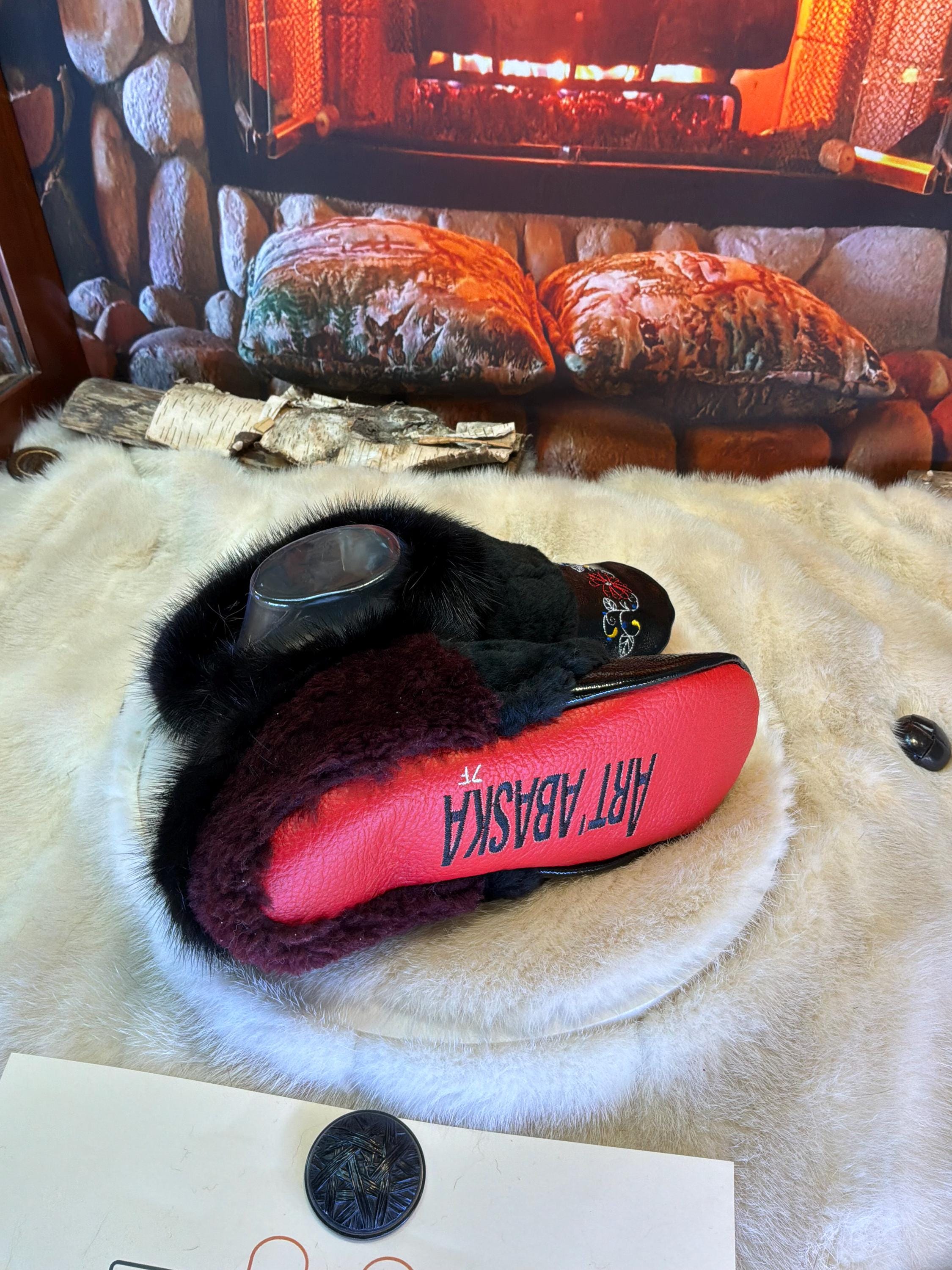 Slipper Hermine pointure 7 femme – Sherling italien & cuir recyclé, pièce unique faite à la main au Québec