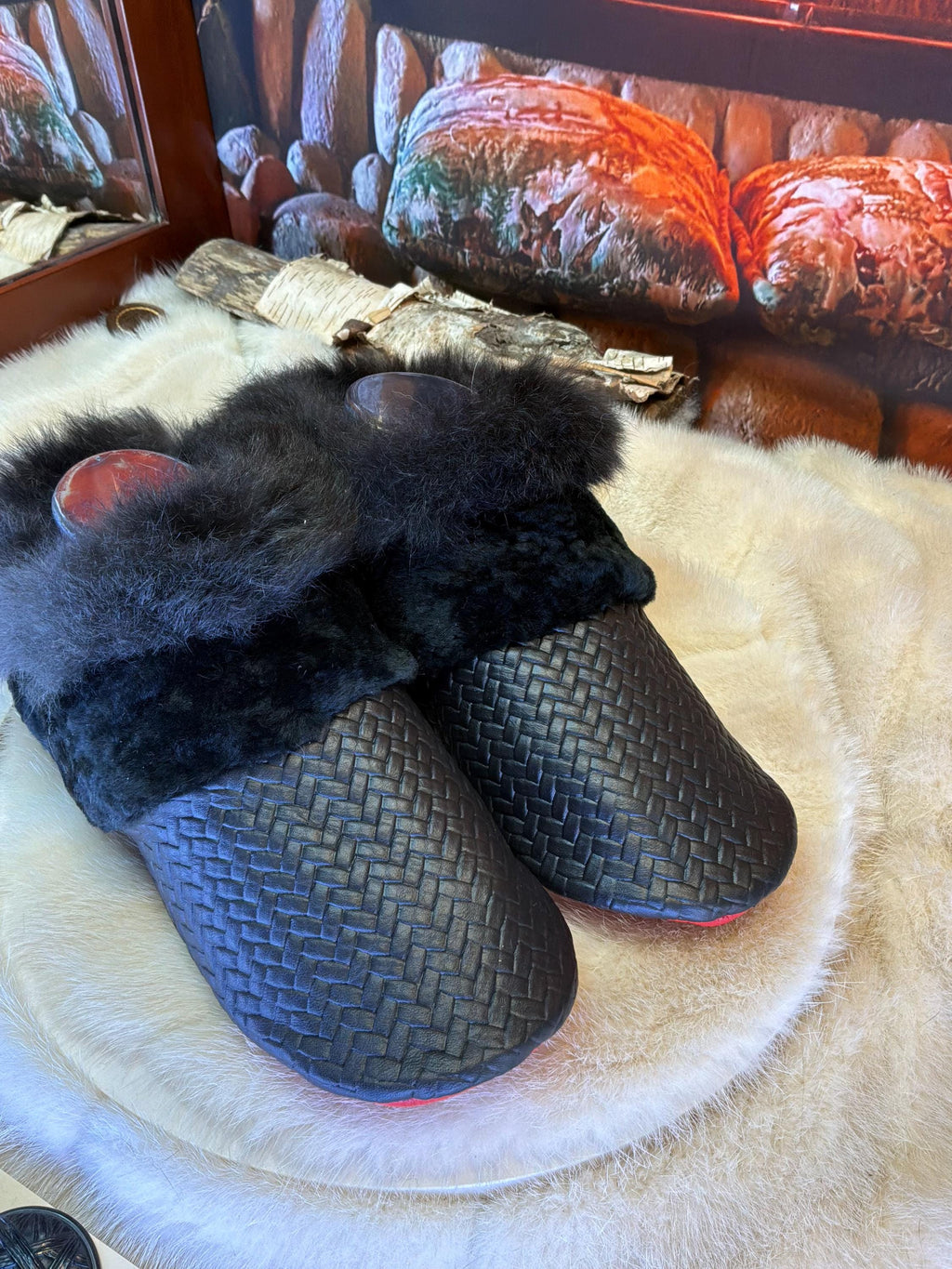 Slipper Ophélia pointure 8 femme – Sherling italien & cuir recyclé, pièce unique faite à la main au Québec