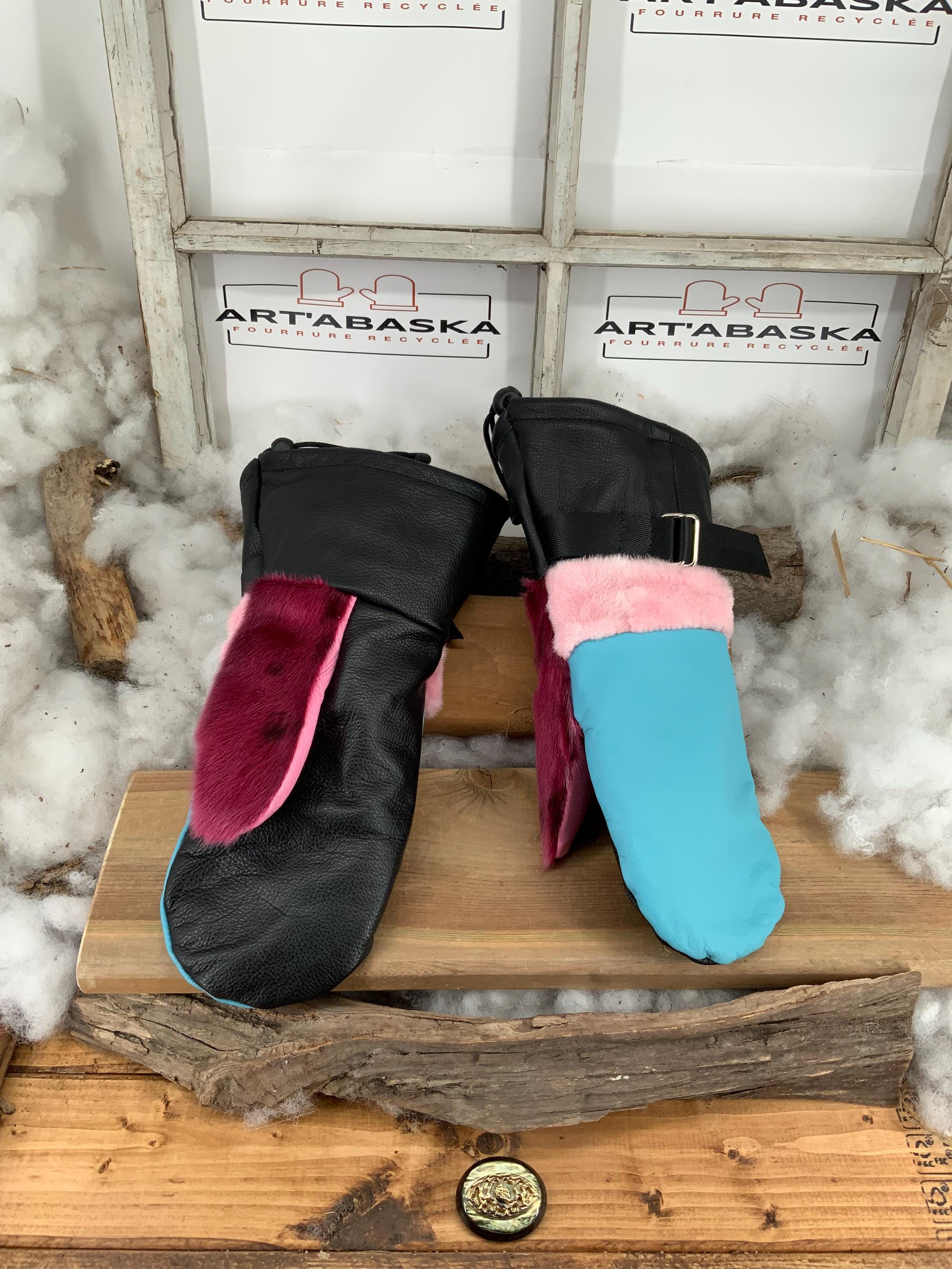 Mitaines Joséphine Medium - Cuir et fourrures recyclées vison rose et fuchsia, cuir noir rose et turquoise, fait à la main Québec
