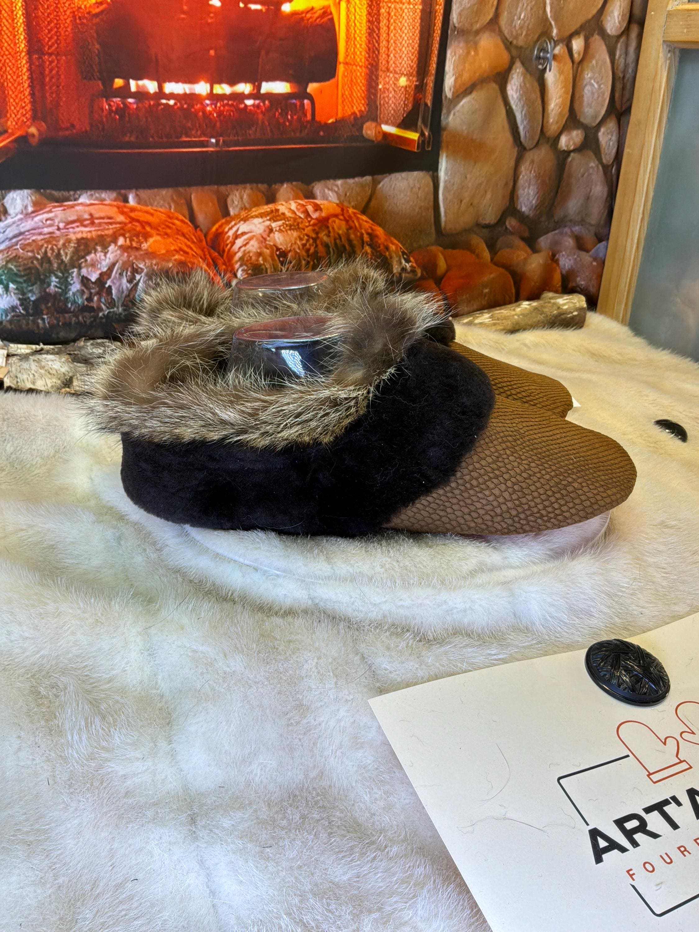 Slipper Mauricette pointure 11 Homme – Sherling italien & cuir recyclé, pièce unique faite à la main au Québec