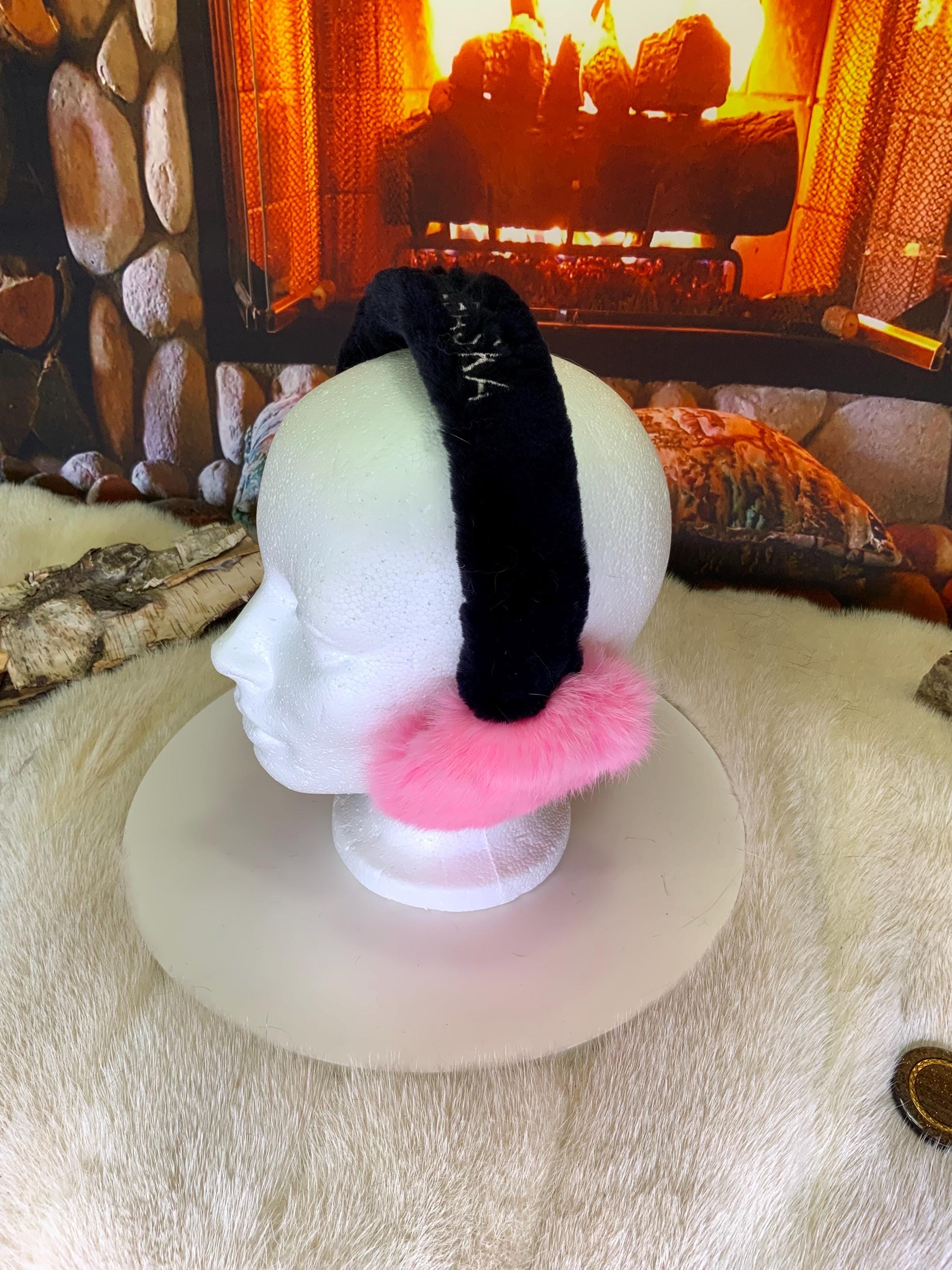 Cache-Oreilles tout en fourrure recyclée édition Lapin Rose