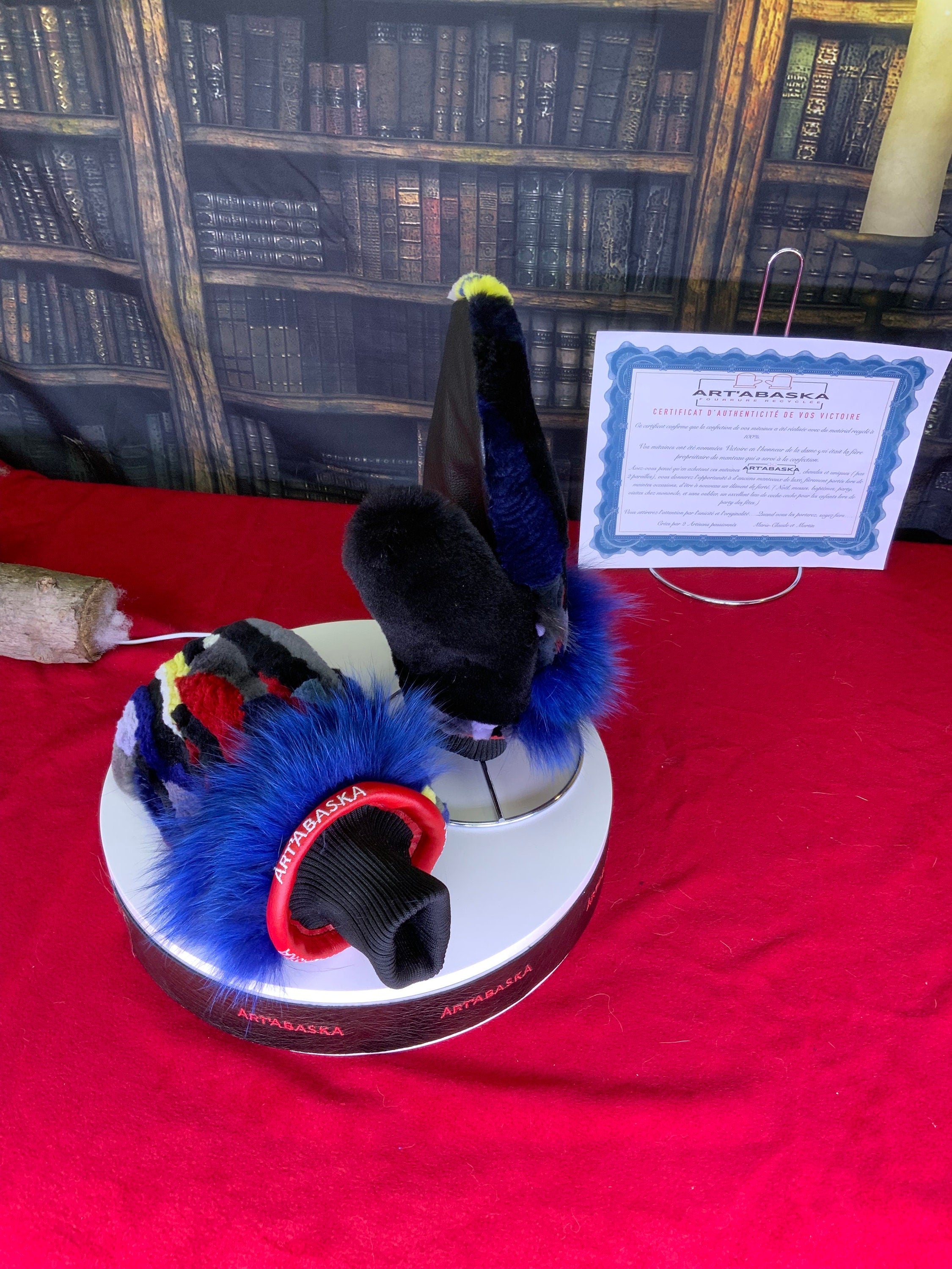 Mitaines de Ville en fourrure et cuir recyclés,  modèle court Les Victoire.  Grandeur LARGE