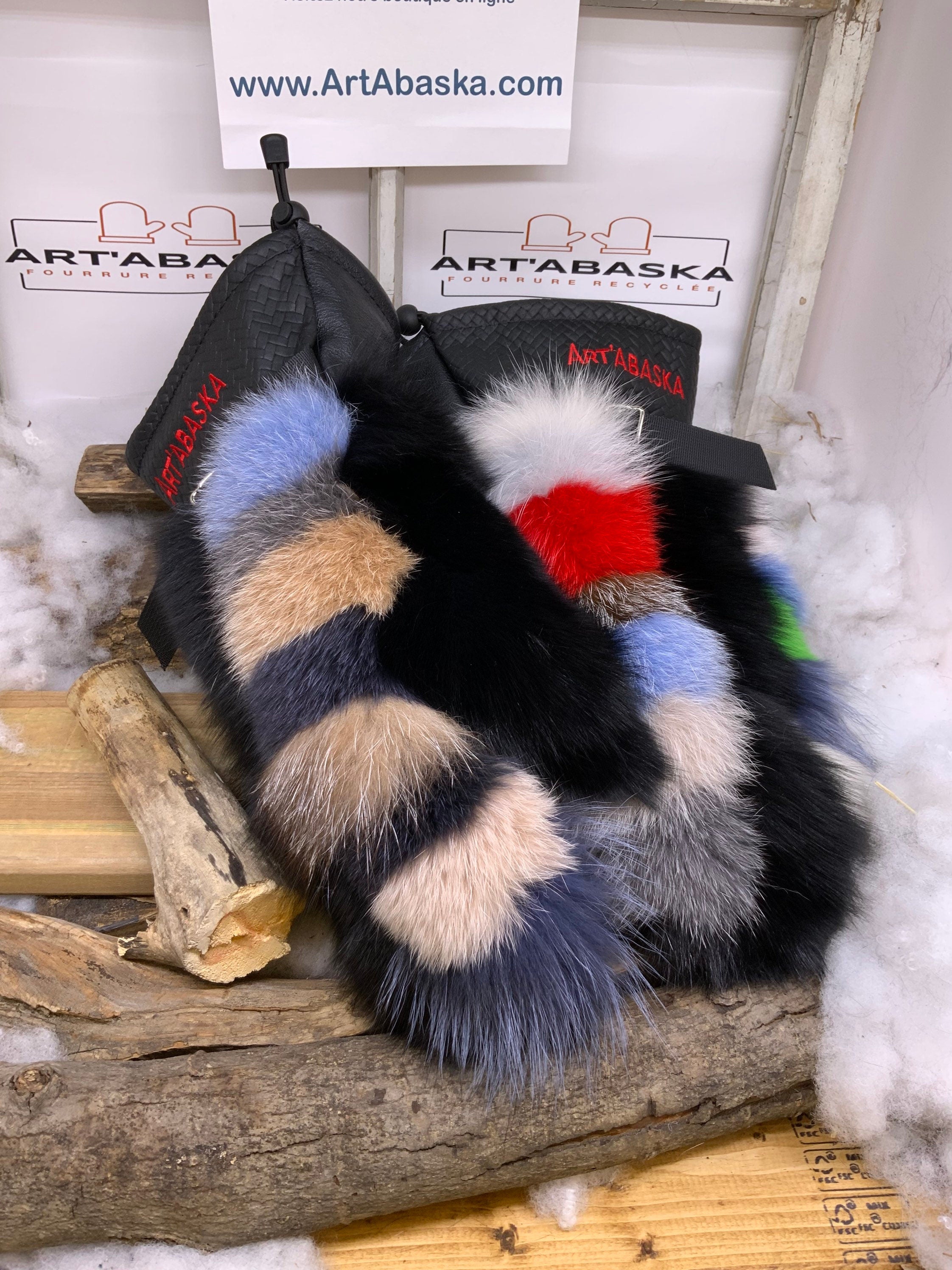 Mitaines Christiane X Large – Patchwork renard recyclé, cuir noir & rouge – Artisanat unique Québec
