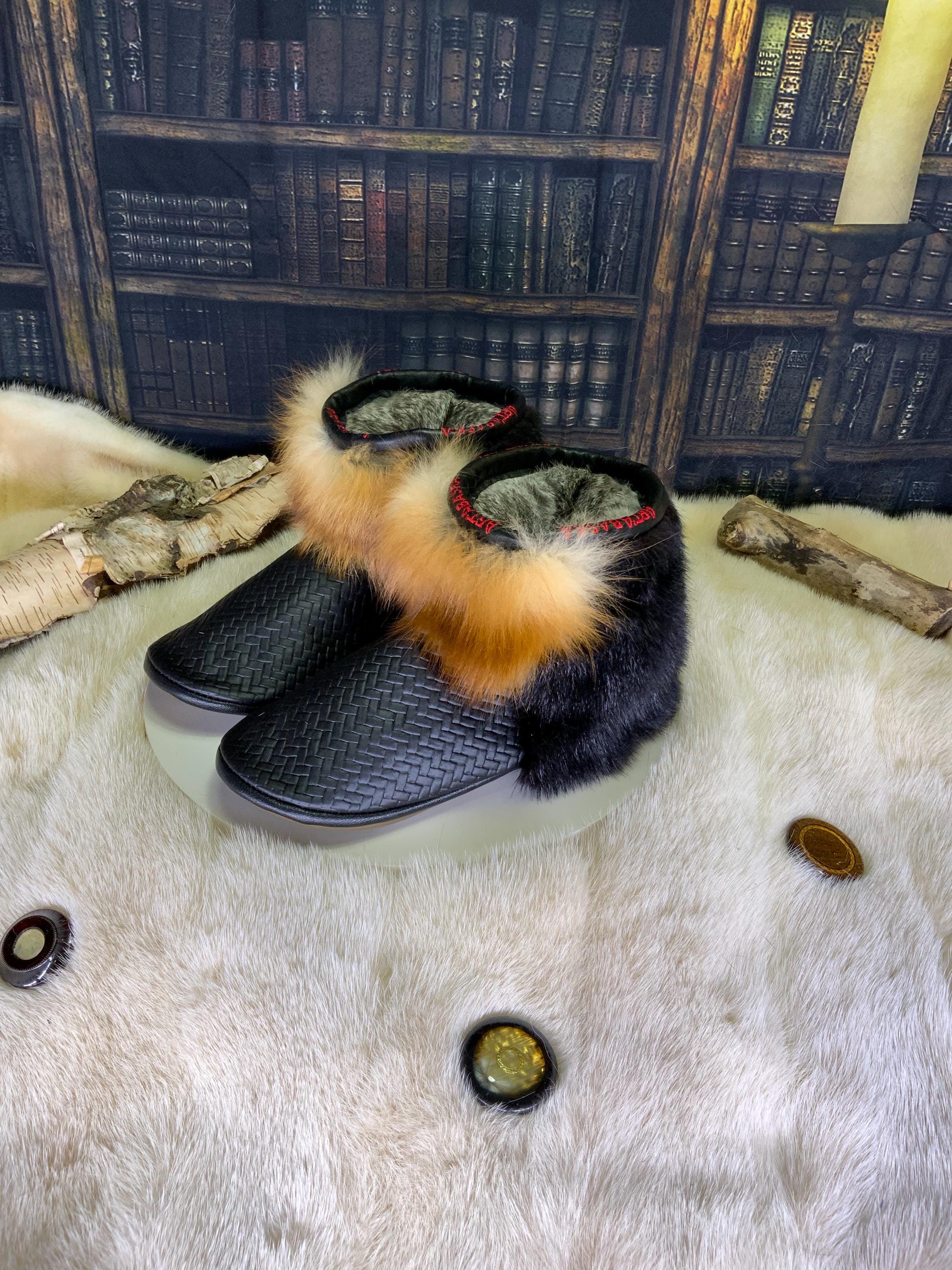 Mocassins d’intérieur Claudine pour femme 8 en cuir italien chevron et fourrures recyclées – faits à la main au Québec