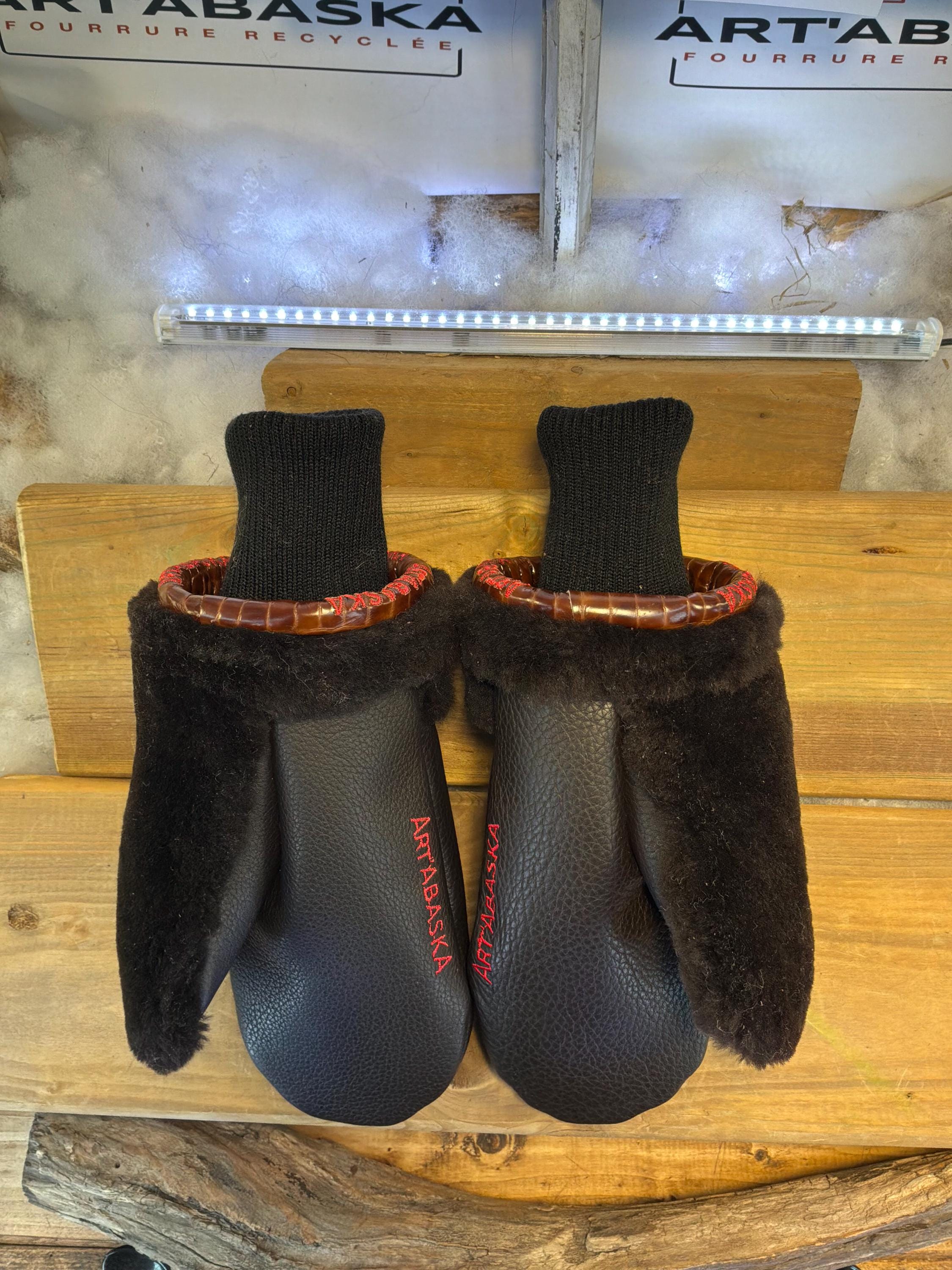 Mitaines de ville Medium Éliane en fourrure recyclée – Faites à la main au Québec – Légères, élégantes, édition Golden Doodle – ArtAbaska