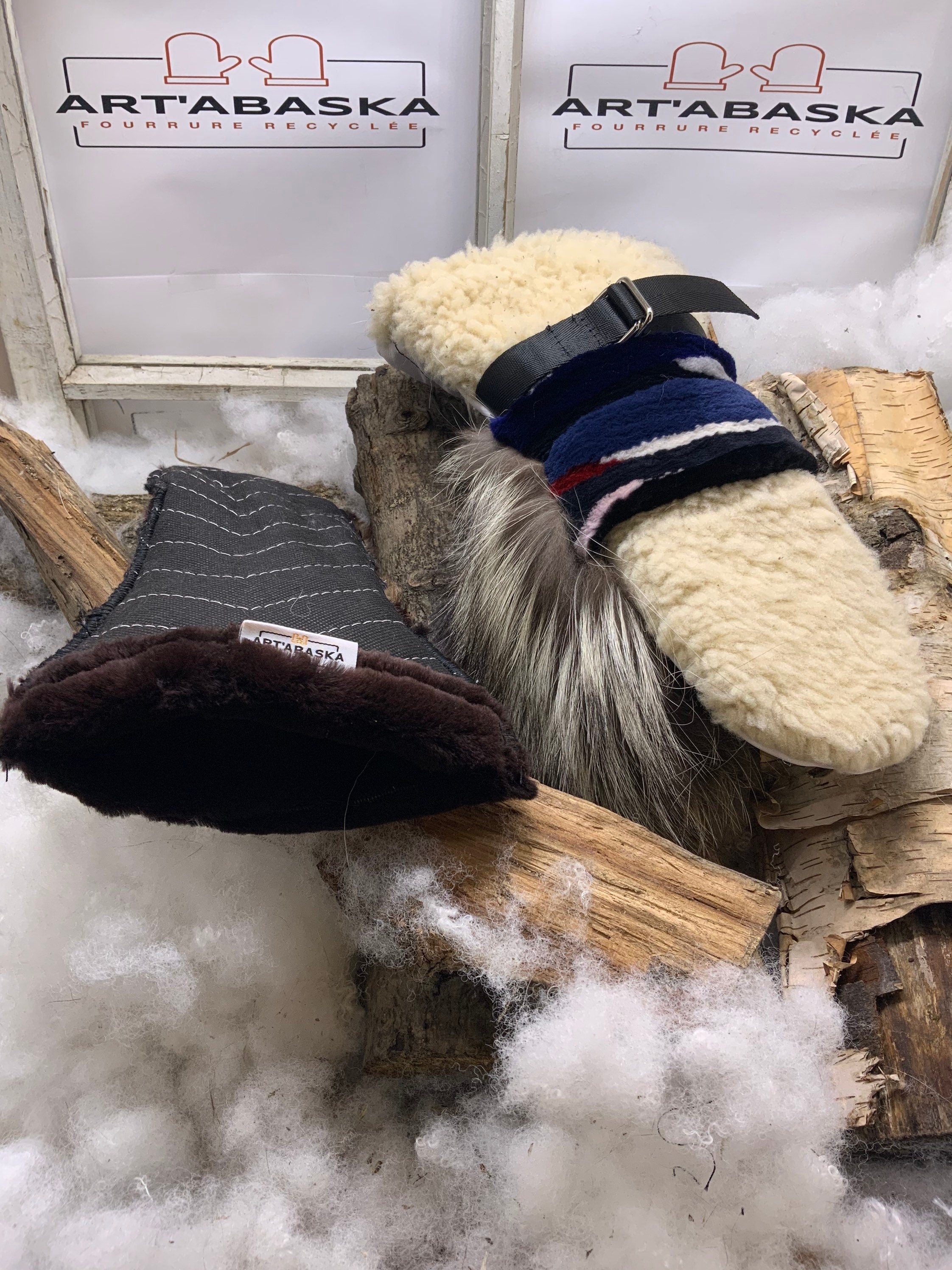 Mitaines Alphonsine Small – Édition limitée, fourrures recyclées renard et mouton, intérieur en fourrure, fait à la main Québec