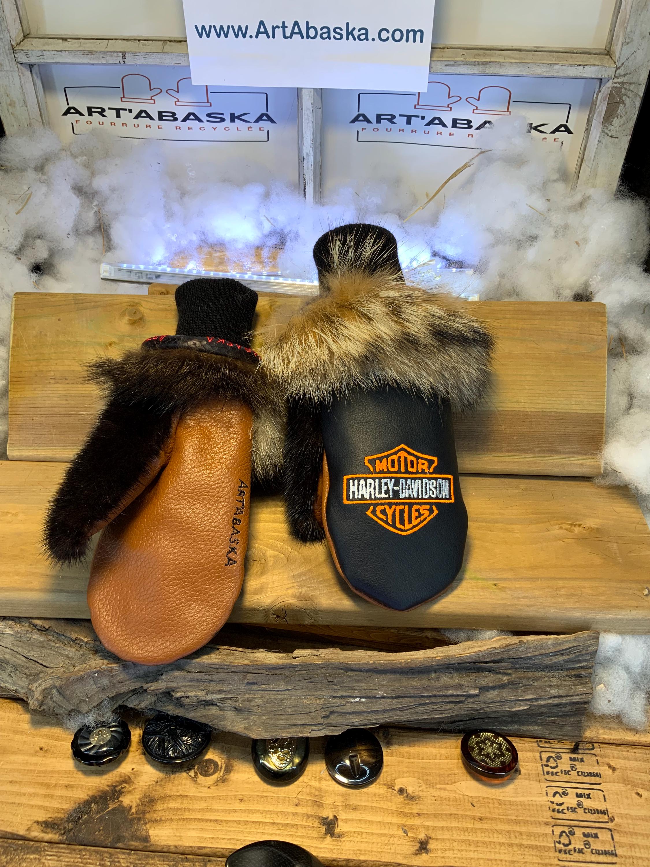 Mitaines Danielle Harley Davidson femme Medium | Cuir noir brodé orange-blanc & coyote | Mitaines hiver uniques fait à la main Québec