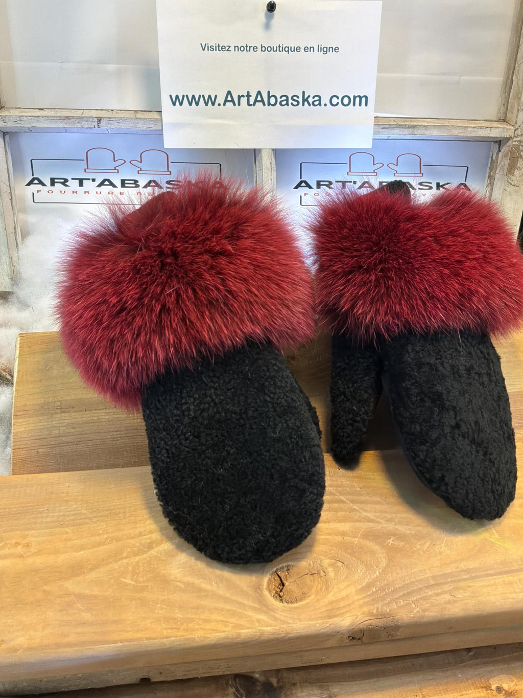 Mitaines de ville Medium Catherine en fourrure recyclée – Faites à la main au Québec – Légères, élégantes, confort urbain – ArtAbaska