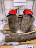 Mitaines Les Claudette – Médium, raton laveur et vison recyclés avec cuir embossé rouge, fait à la main au Québec, pièce unique artisanale