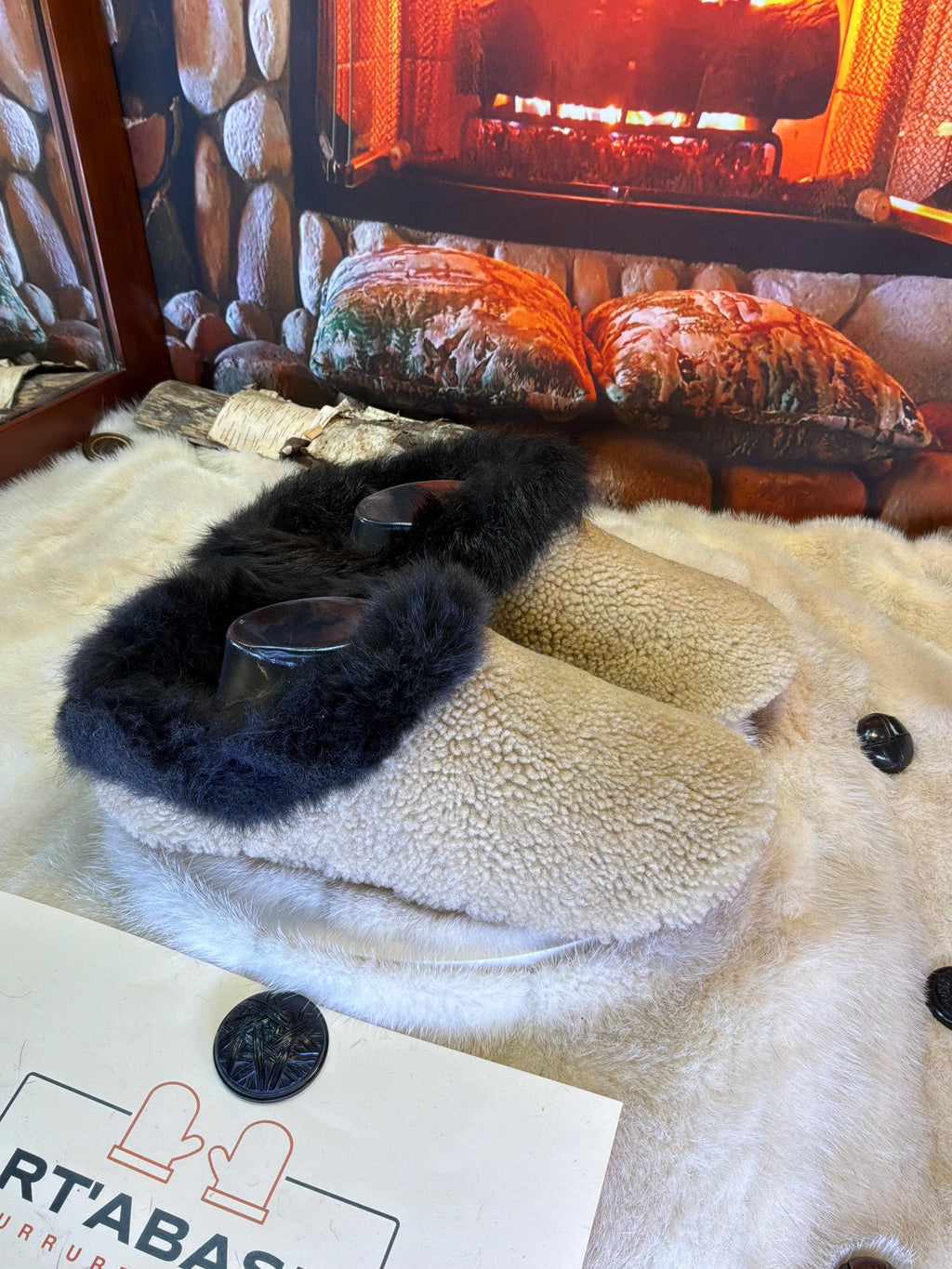 Slipper Angéline pointure 10 femme – Sherling italien & cuir recyclé, pièce unique faite à la main au Québec