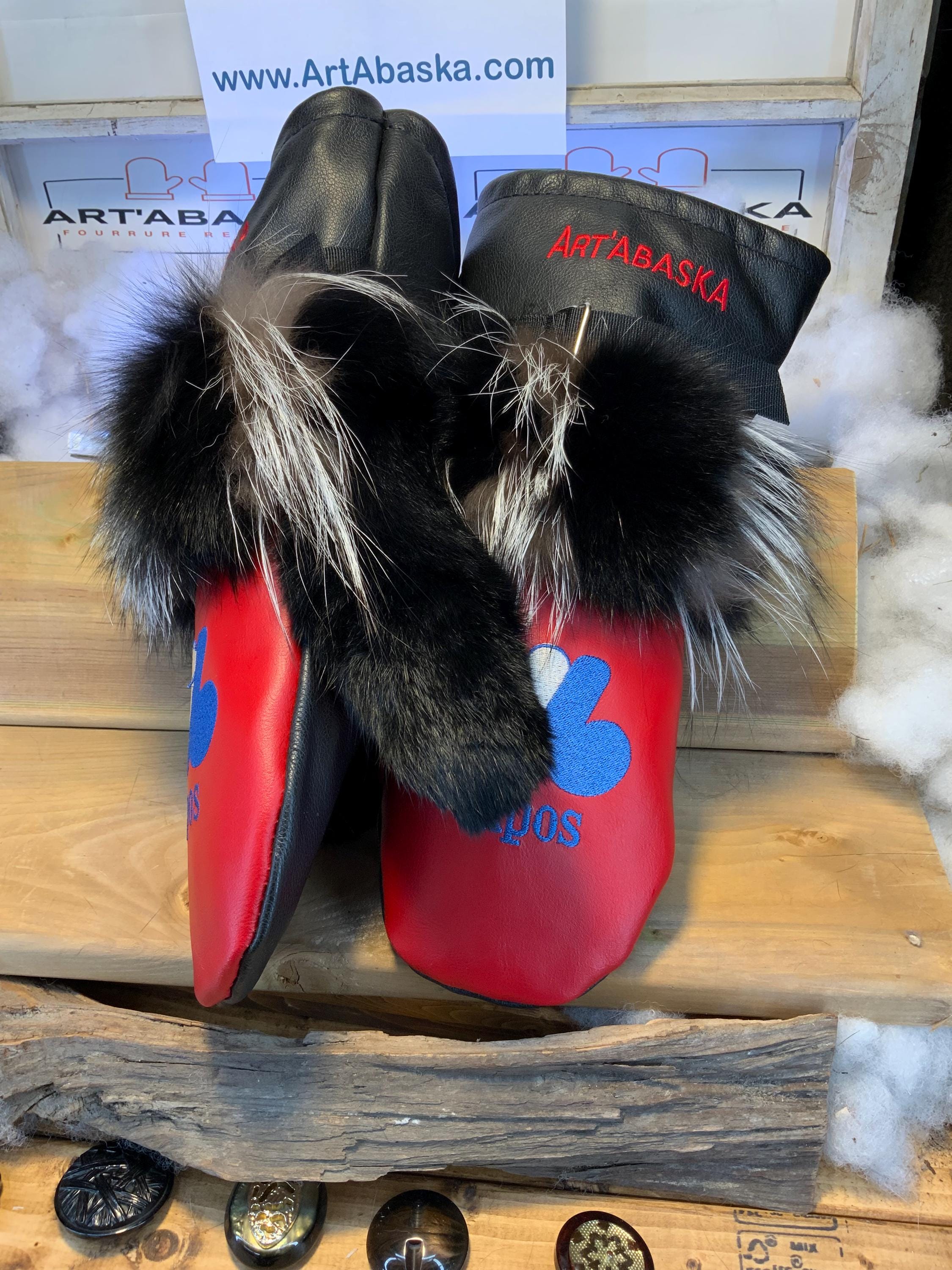 Mitaines Antoinette XL edition hommage Expos de Montreal cuir italien noir & fourrures recyclees fait a la main piece unique Quebec