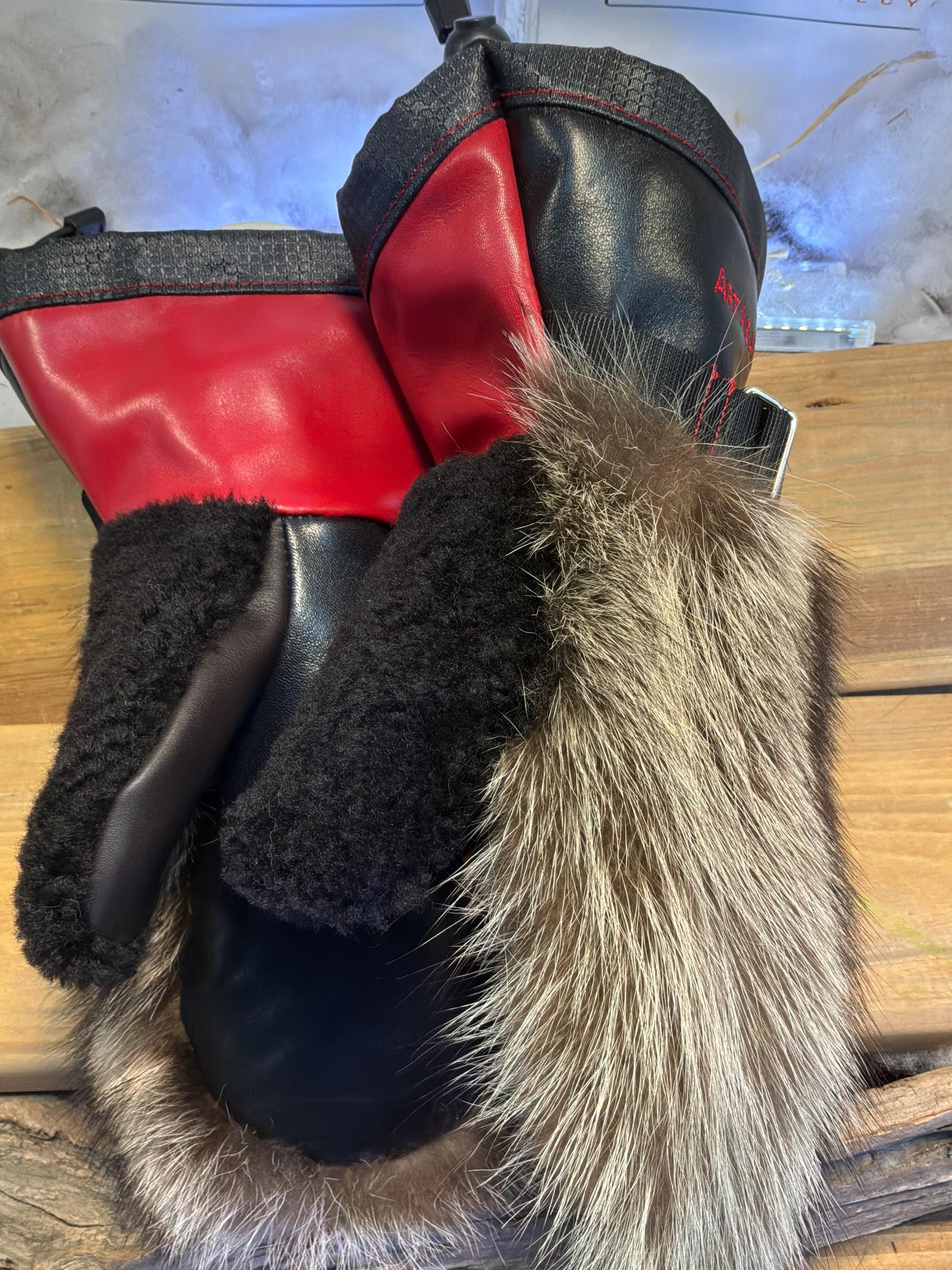 Mitaines Diane Small raton recyclé dessus main mouton brun foncé cuir italien noir rouge vif et brun intérieur feutre mouton végan