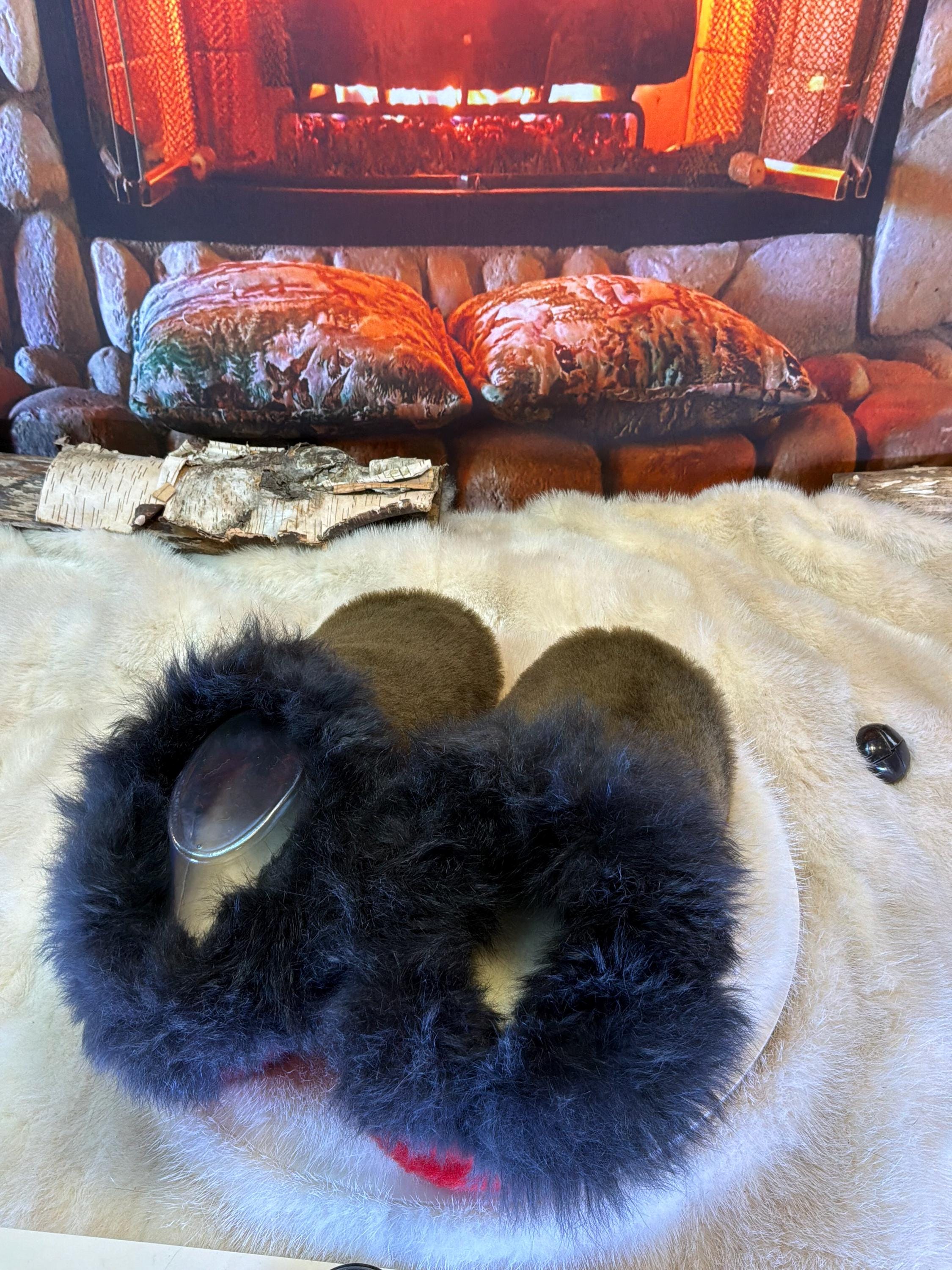 Slipper Jeannine pointure 8 femme – Sherling italien & cuir recyclé, pièce unique faite à la main au Québec