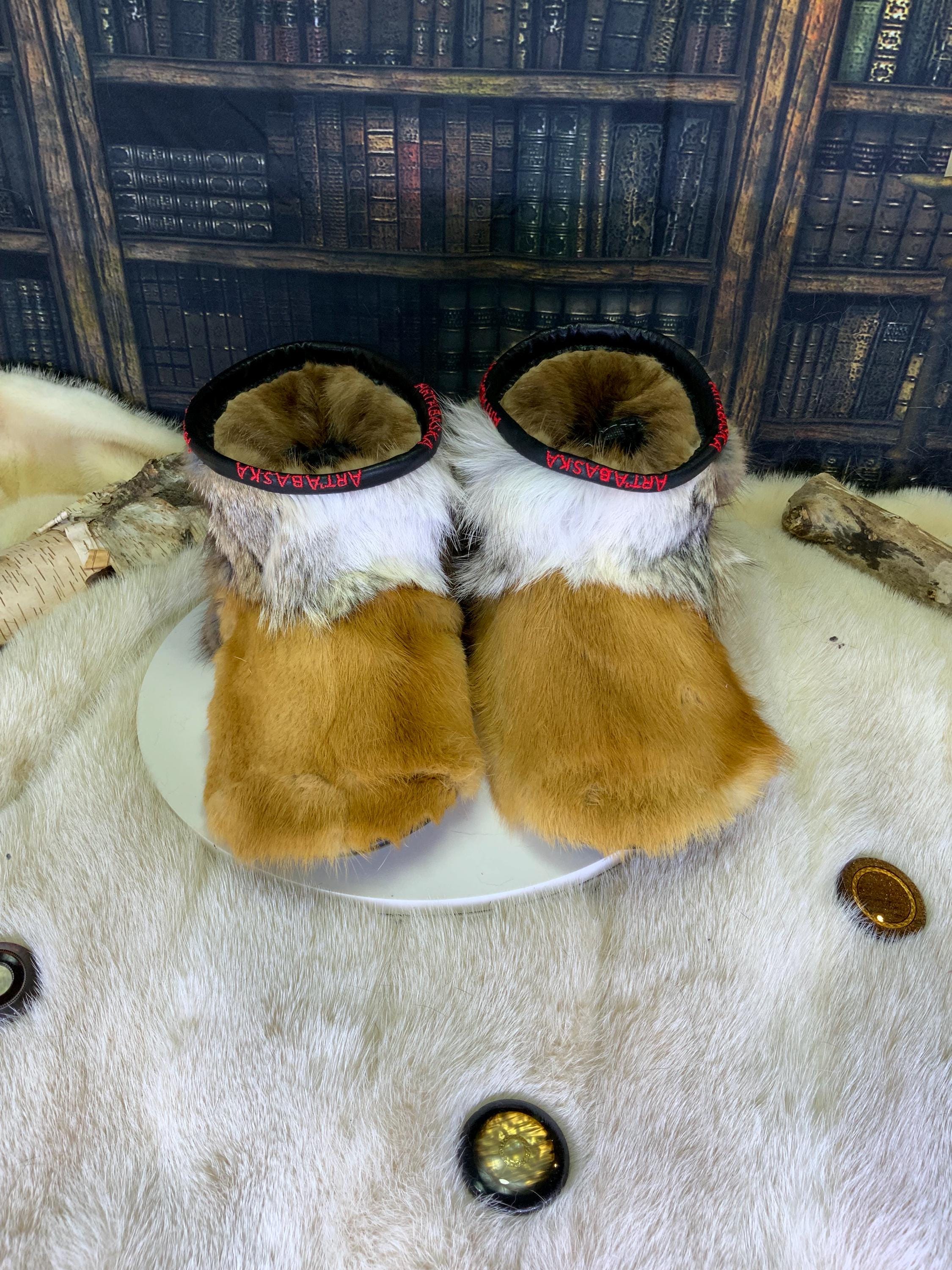 Mocassins d’intérieur Les Raymonde – 10  Femme – vison, raton & castor recyclés – fait à la main au Québec – édition spéciale unique