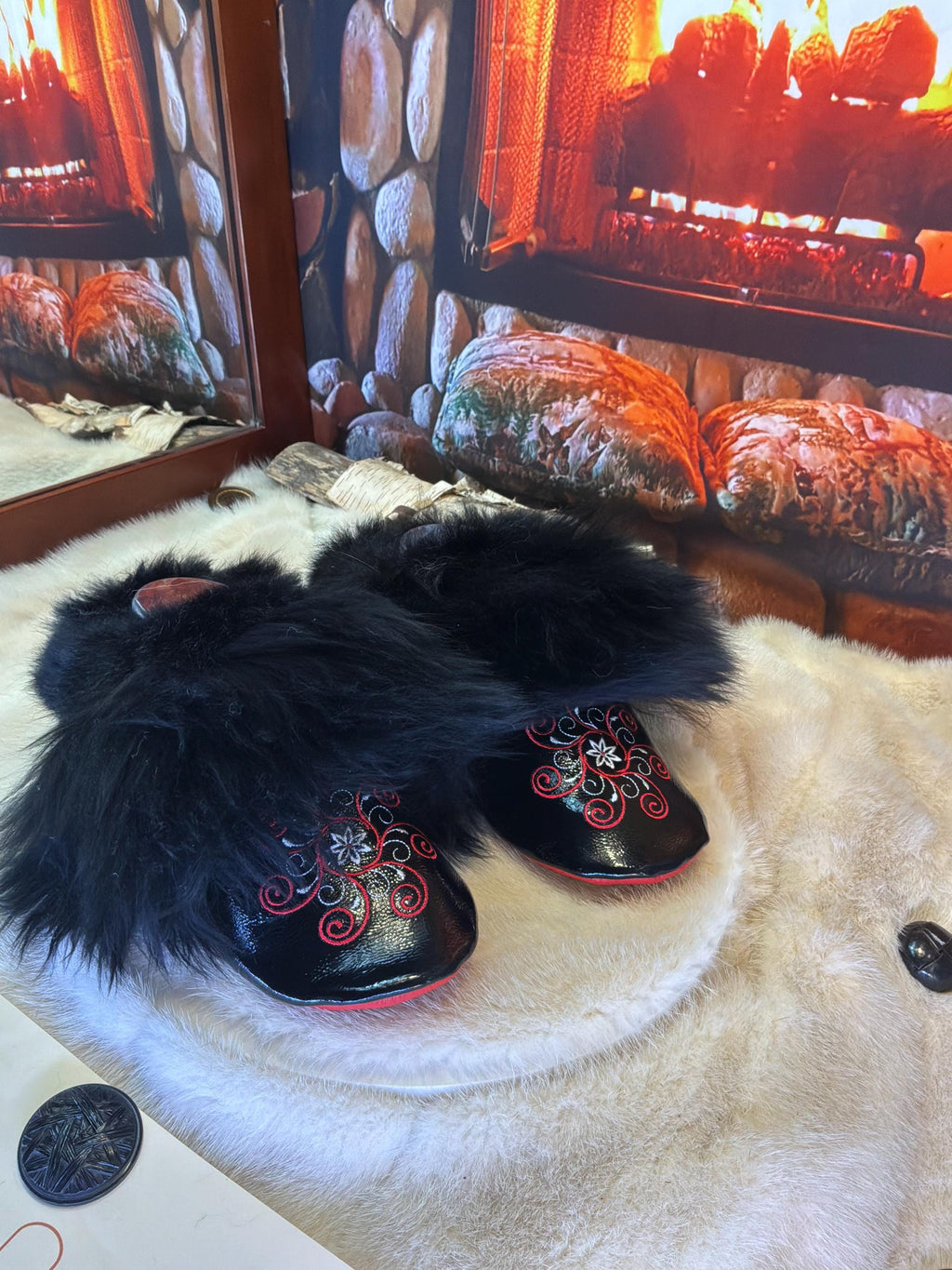 Slipper Gilberte pointure 8 femme – Sherling italien & cuir recyclé, pièce unique faite à la main au Québec