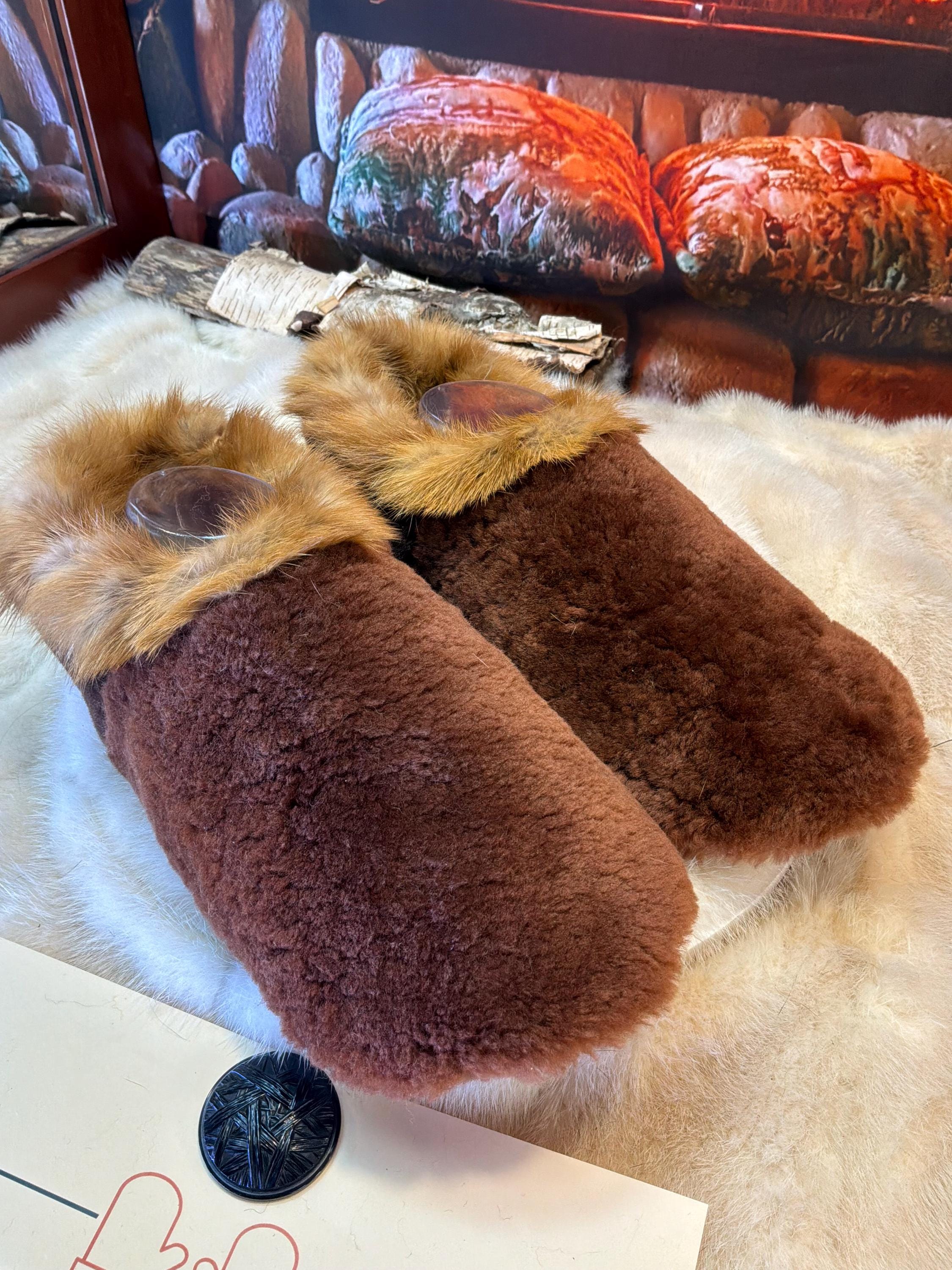 Slipper Camille pointure 10 Homme – Sherling italien & cuir recyclé, pièce unique faite à la main au Québec