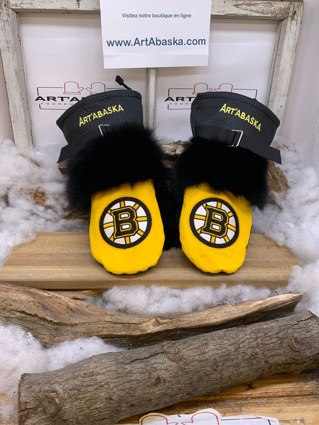 Mitaines Irène Bruins de Boston cuir jaune et noir brodé renard patchwork recyclé fait à la main Large Québec artisanal unique