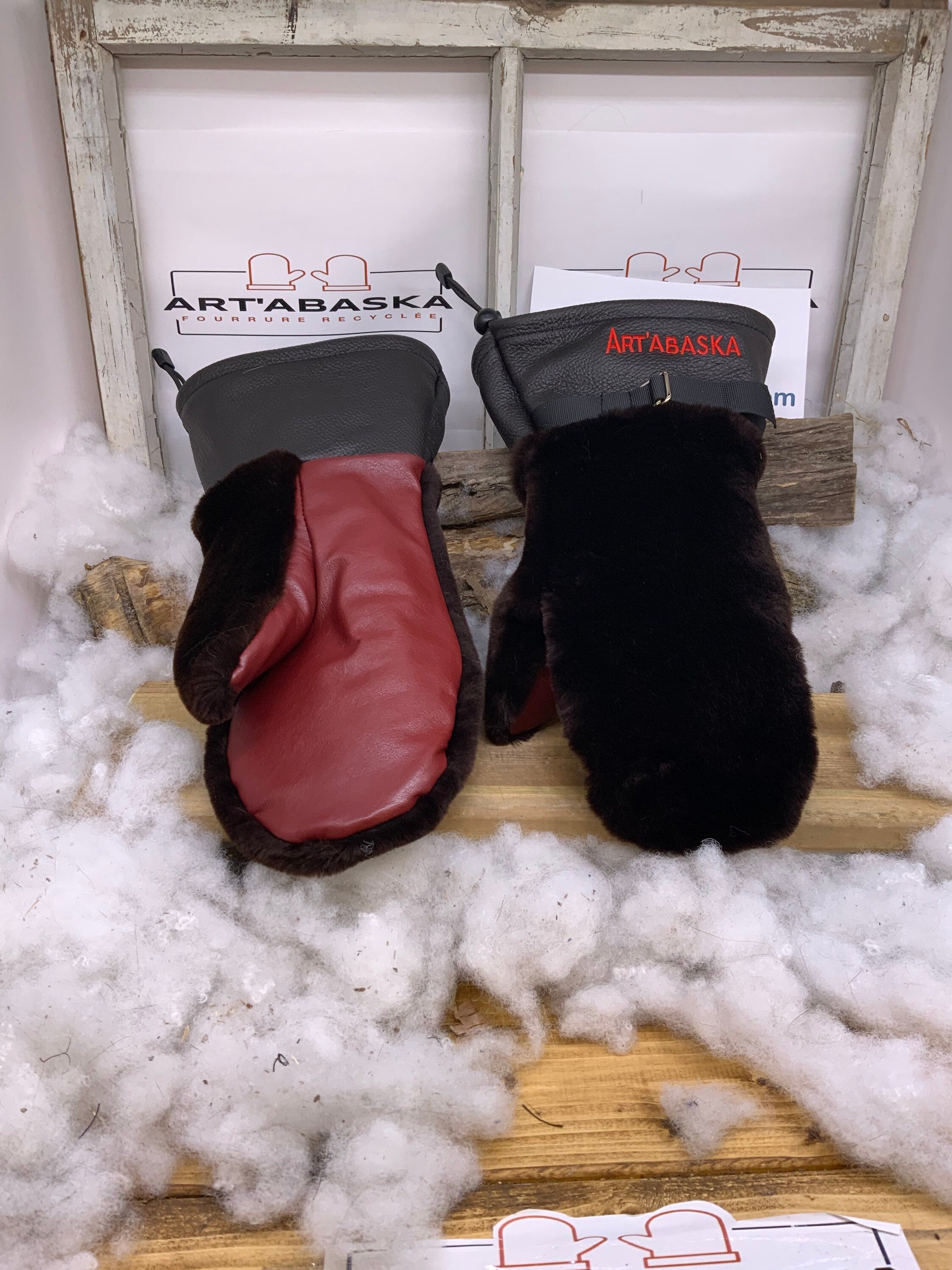 Mitaines Céline – X-Large Castor rasé recyclé & cuir bourgogne, intérieur amovible feutre polar, fait à la main, Québec