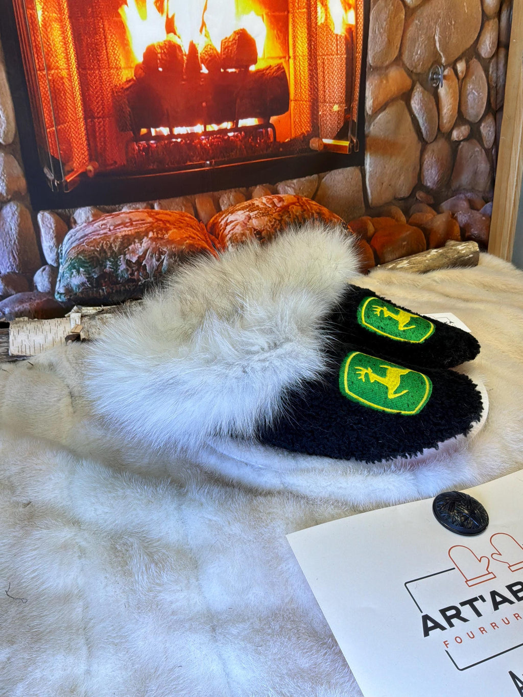 Slipper Pierrette pointure 10 Homme – Sherling italien & cuir recyclé, pièce unique faite à la main au Québec Édition JohnDeer