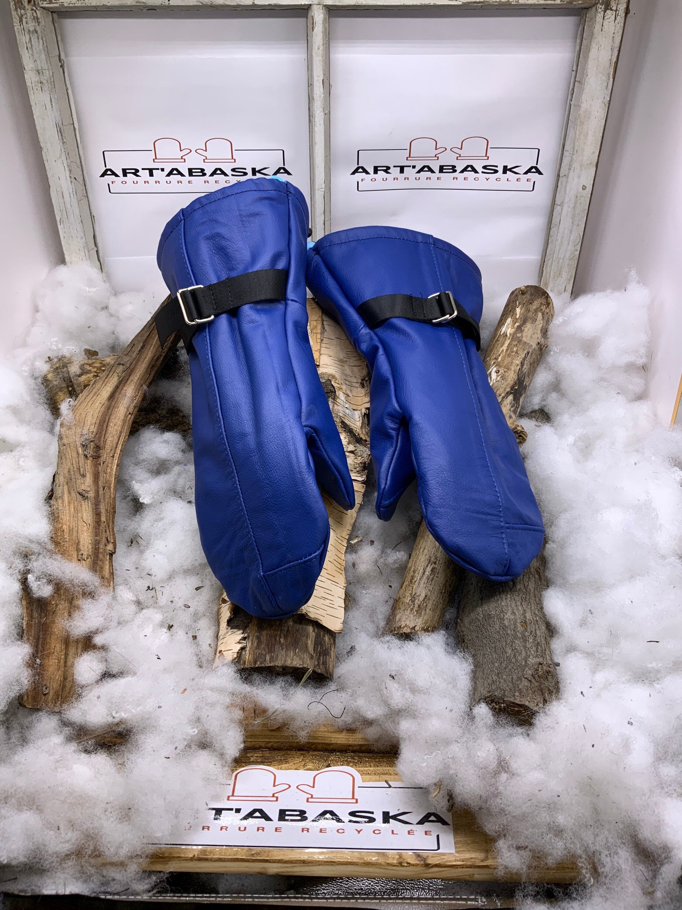 Mitaines XL cuir recyclé bleu broderie Super Mario & Toad intérieur amovible fait main Québec pièce unique chaude durable