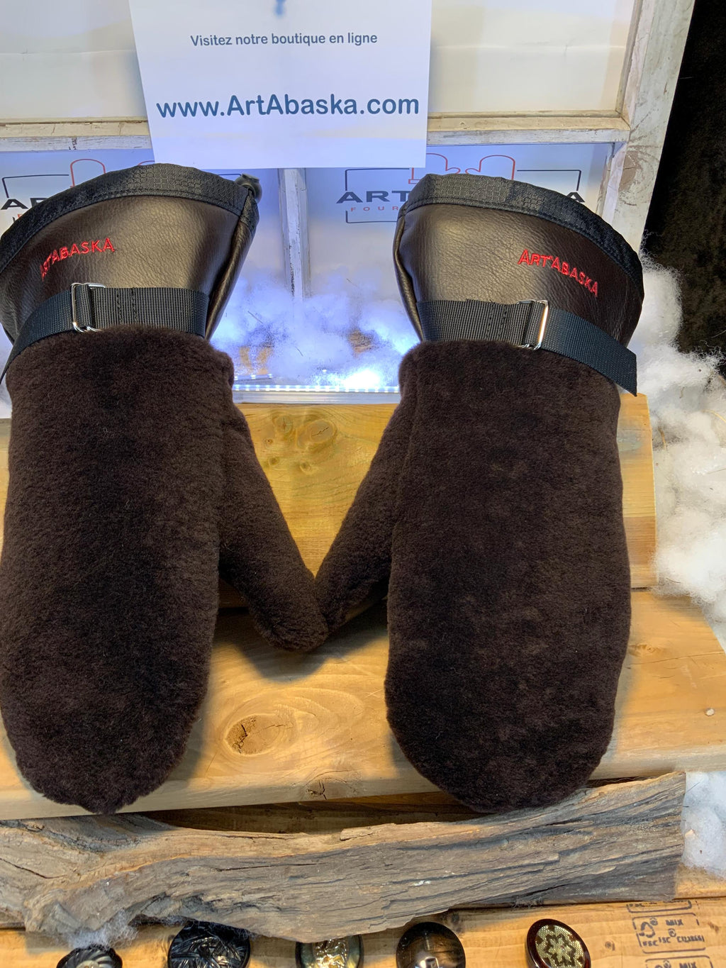 Mitaines Maryse XLarge mouton rasé brun chocolat cuir italien brun intérieur végane fait main Québec pièce unique chaude durable