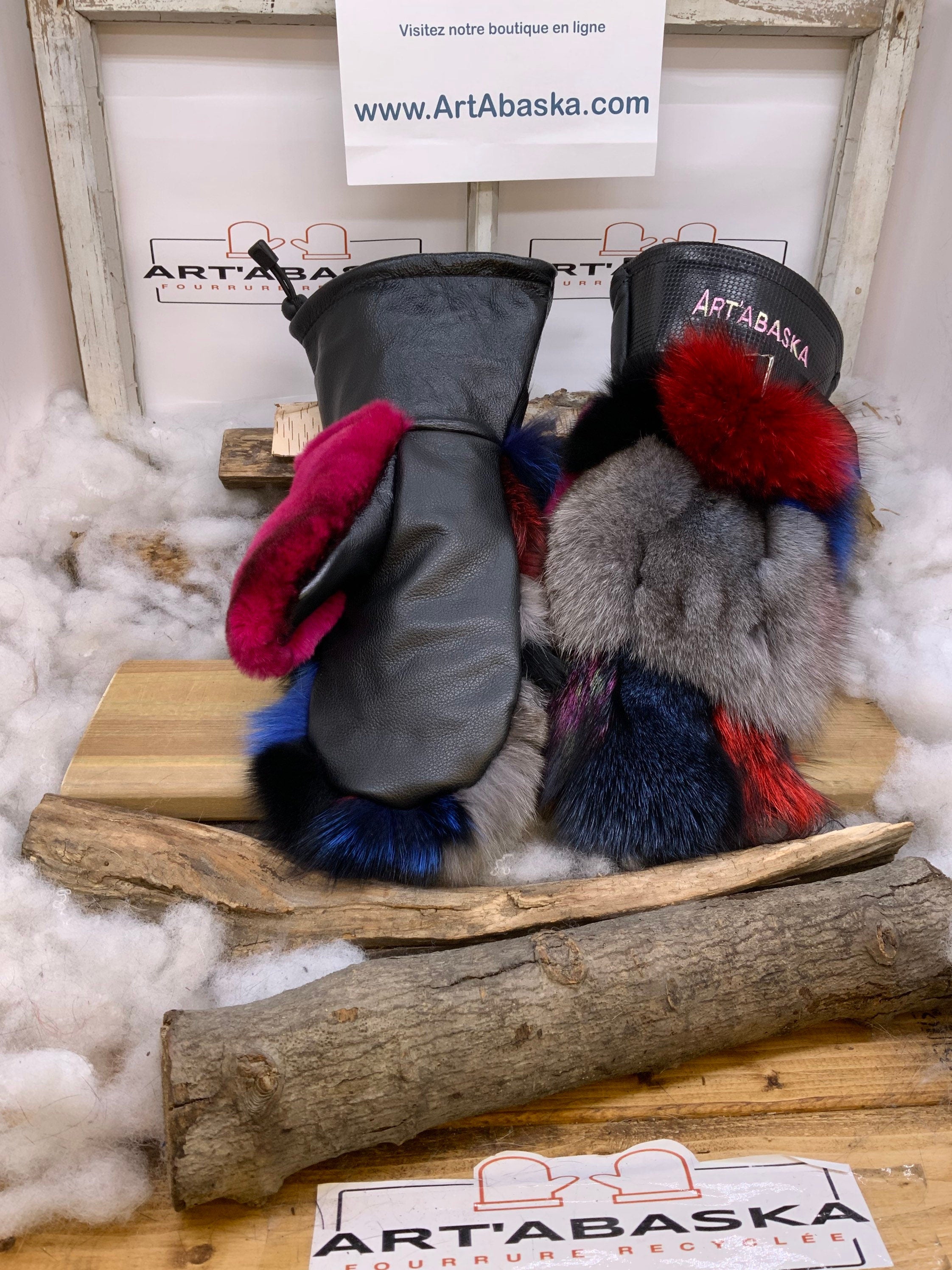 Mitaines Odette Large édition patchwork renard teint et lapin rose cuir noir embossé recyclé fait main Québec pièce unique